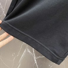 | DIOR 迪奥 2026春夏新款 三叶草刺绣休闲卫裤自带法式松弛感的春夏刚需单品,经典三叶草刺绣搭配 | DIOR 迪奥 2026春夏新款 三叶草刺绣休闲卫裤自带法式松弛感的春夏刚需单品,经典三叶草刺绣搭配