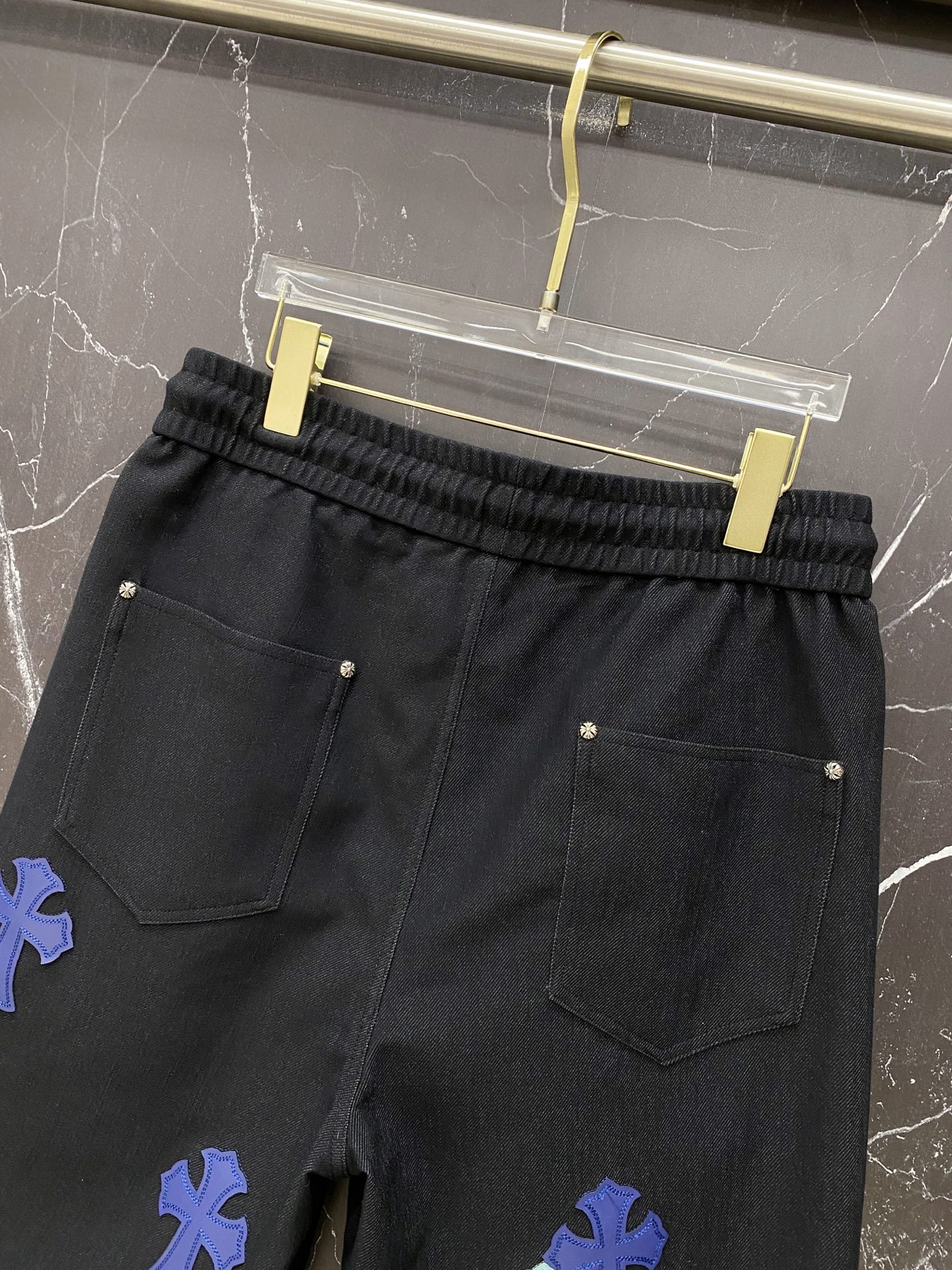| CHROME HEARTS 克罗心 2026春夏新款 彩色十字架皮标休闲短裤美式高街玩家必入的春夏限