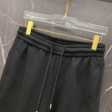 | CHROME HEARTS 克罗心 2026春夏新款 彩色十字架皮标休闲短裤卫裤美式高街玩家必入的春 | CHROME HEARTS 克罗心 2026春夏新款 彩色十字架皮标休闲短裤卫裤美式高街玩家必入的春