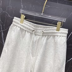 | CHROME HEARTS 克罗心 2026春夏新款 彩色十字架皮标休闲短裤卫裤美式高街玩家必入的春 | CHROME HEARTS 克罗心 2026春夏新款 彩色十字架皮标休闲短裤卫裤美式高街玩家必入的春