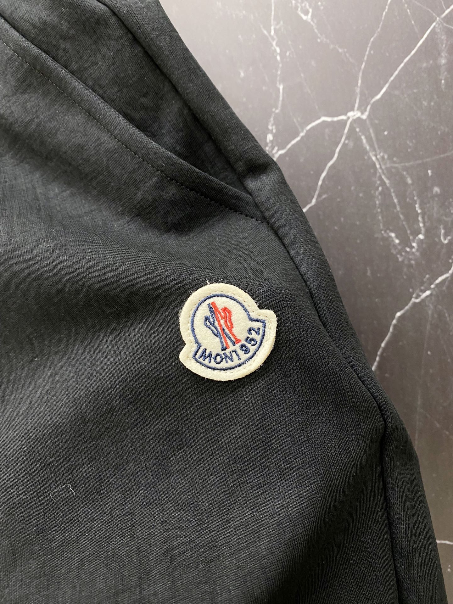| MONCLER 蒙口 盟可睐 2026春夏新款 冰感透气休闲短裤自带夏日凉感buff的高奢刚需单品，