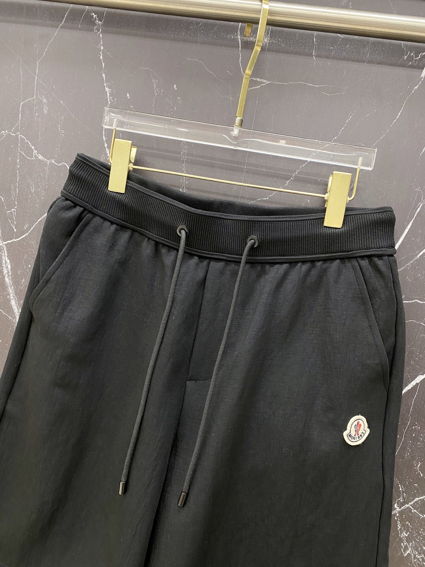 | MONCLER 蒙口 盟可睐 2026春夏新款 冰感透气休闲短裤自带夏日凉感buff的高奢刚需单品，