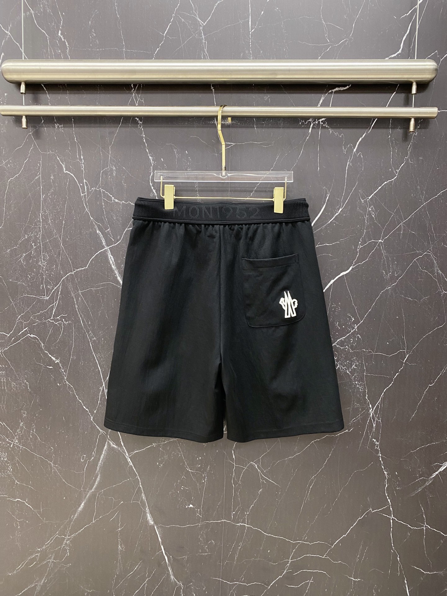 | MONCLER 蒙口 盟可睐 2026春夏新款 冰感透气休闲短裤自带夏日凉感buff的高奢刚需单品，