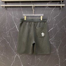 | MONCLER 蒙口 盟可睐 2026春夏新款 冰感透气休闲短裤自带夏日凉感buff的高奢刚需单品, | MONCLER 蒙口 盟可睐 2026春夏新款 冰感透气休闲短裤自带夏日凉感buff的高奢刚需单品,