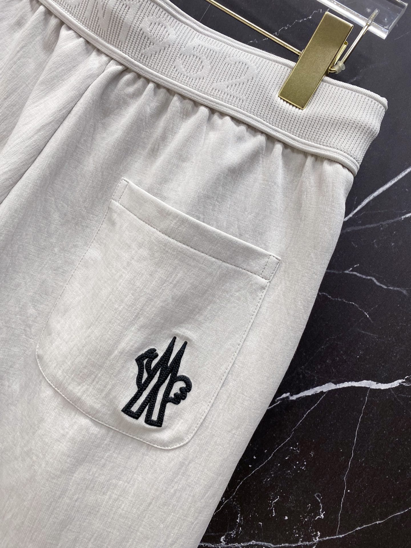 | MONCLER 蒙口 盟可睐 2026春夏新款 冰感透气休闲短裤自带夏日凉感buff的高奢刚需单品，