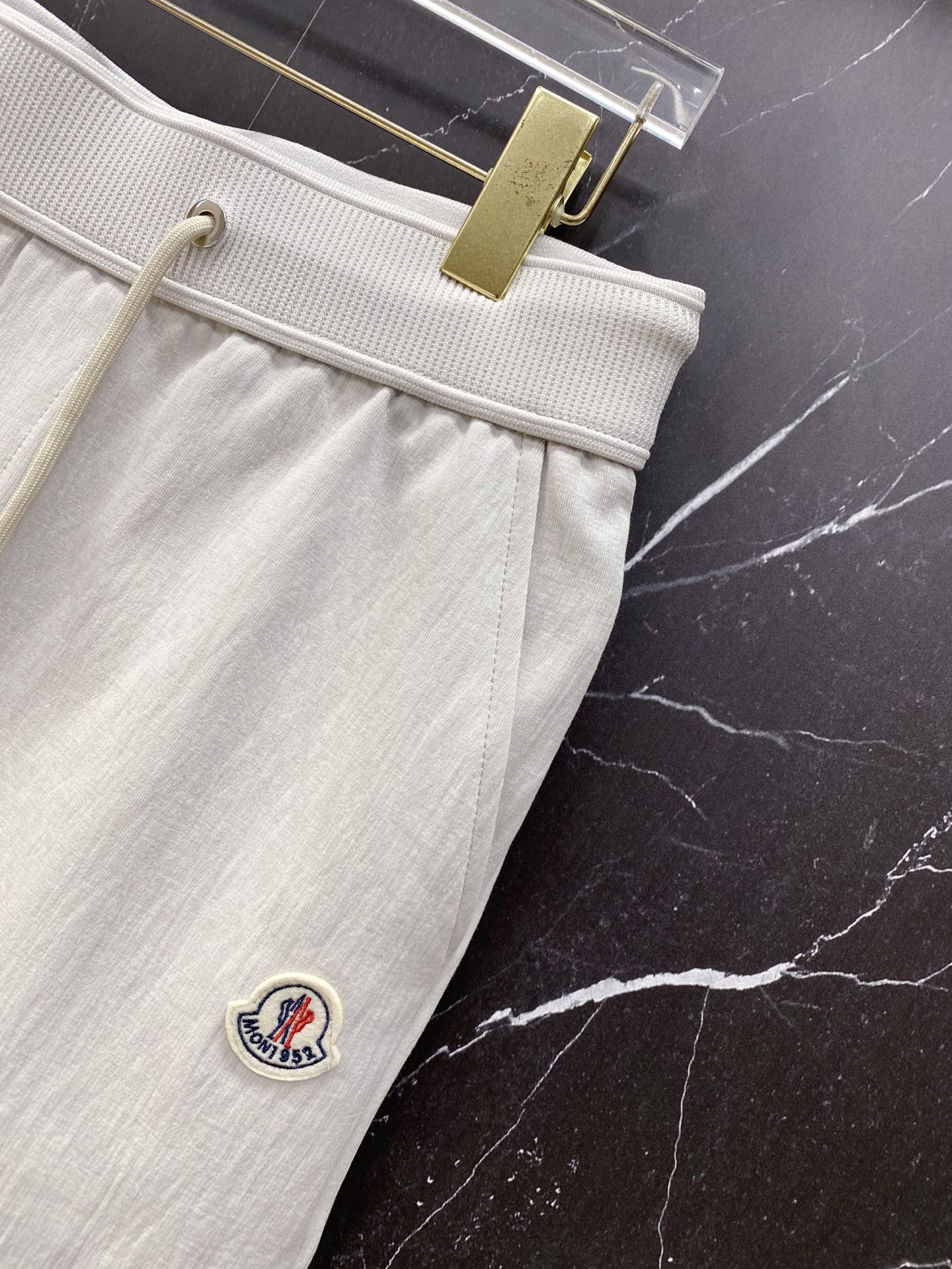 | MONCLER 蒙口 盟可睐 2026春夏新款 冰感透气休闲短裤自带夏日凉感buff的高奢刚需单品，