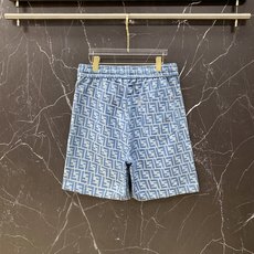 | FENDI 芬迪 2026春夏新款 FF老花牛仔休闲短裤自带复古奢潮氛围的春夏限定款,经典FF老花满 | FENDI 芬迪 2026春夏新款 FF老花牛仔休闲短裤自带复古奢潮氛围的春夏限定款,经典FF老花满