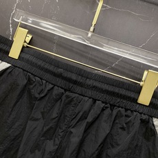 balenciaga 巴黎世家 2026春夏机能风拼接速干短裤上新⚡撞色线条拼接设计,运动潮流双在线微皱 balenciaga 巴黎世家 2026春夏机能风拼接速干短裤上新⚡撞色线条拼接设计,运动潮流双在线微皱