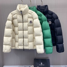Moncler 蒙口 2026秋冬立领羽绒服上新 方格分仓锁绒,蓬松保暖不跑绒,上身轻盈不臃肿 加高立领+双头拉链防风, Moncler 蒙口 2026秋冬立领羽绒服上新 方格分仓锁绒,蓬松保暖不跑绒,上身轻盈不臃肿 加高立领+双头拉链防风,