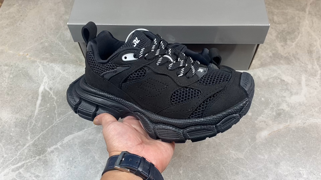 _dp09s9AGz5jL4Abn4zHU-HuIjnHjMVm15Gj75kQ
