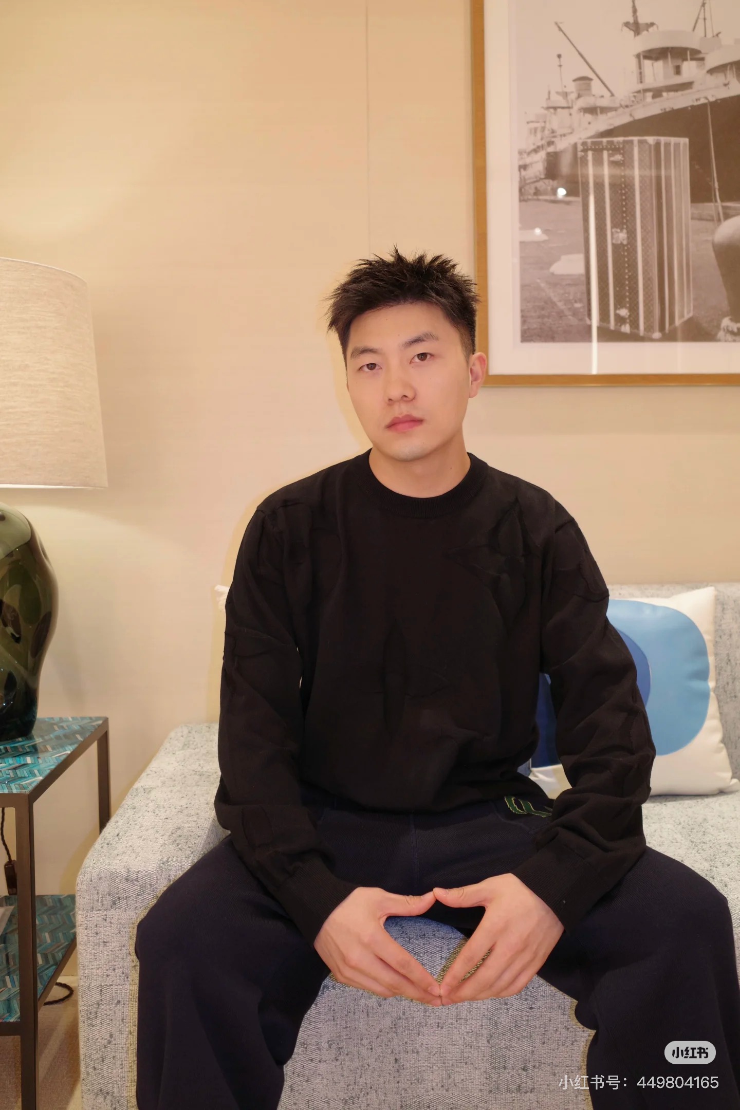 【上身图】1v 25FW 暗纹黑花圆领毛衣（黑色）