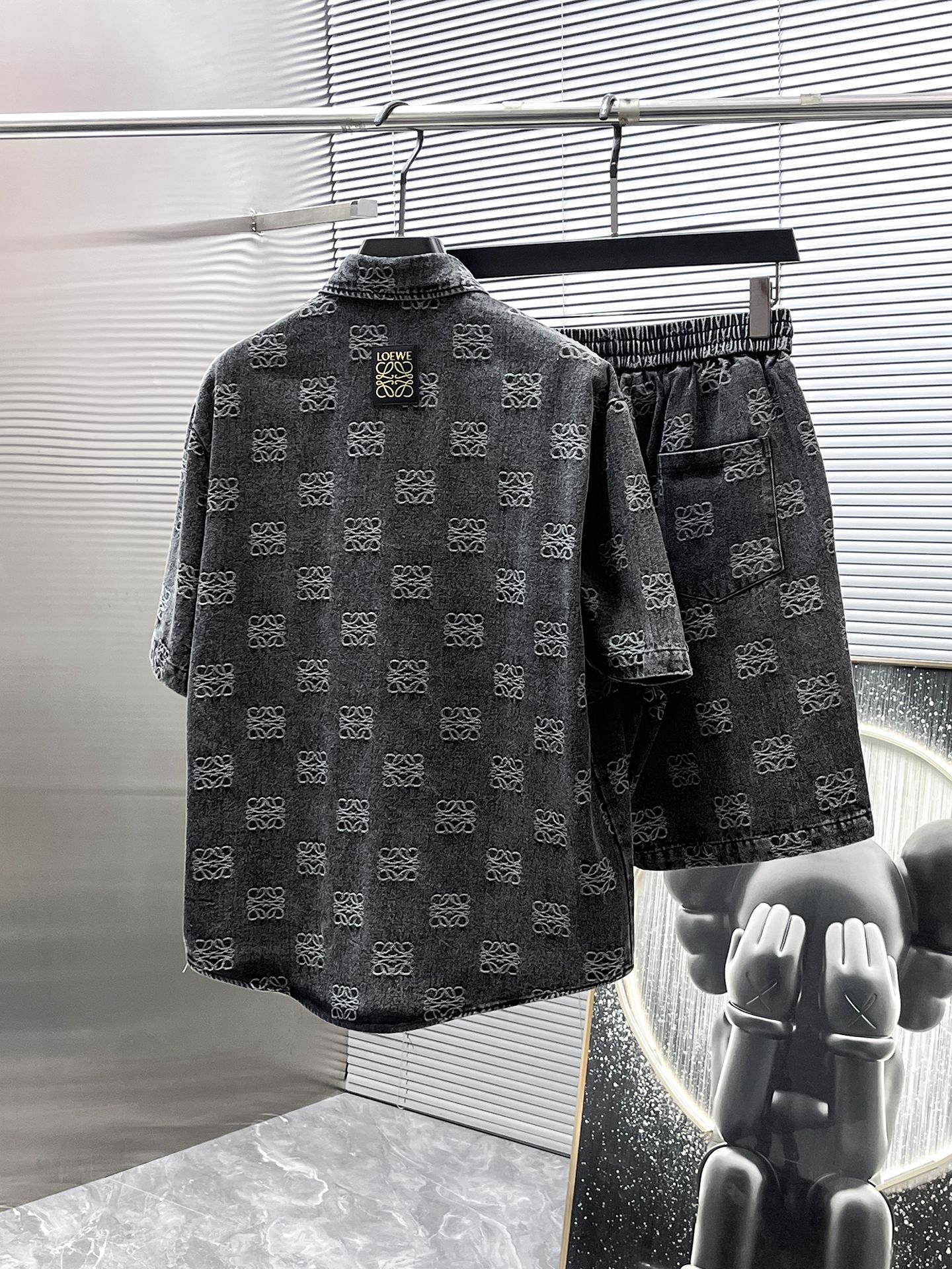 罗意威 Loewe 高定典藏名品高定成衣时装外套连衣裙衬衫T恤 #79918735 2