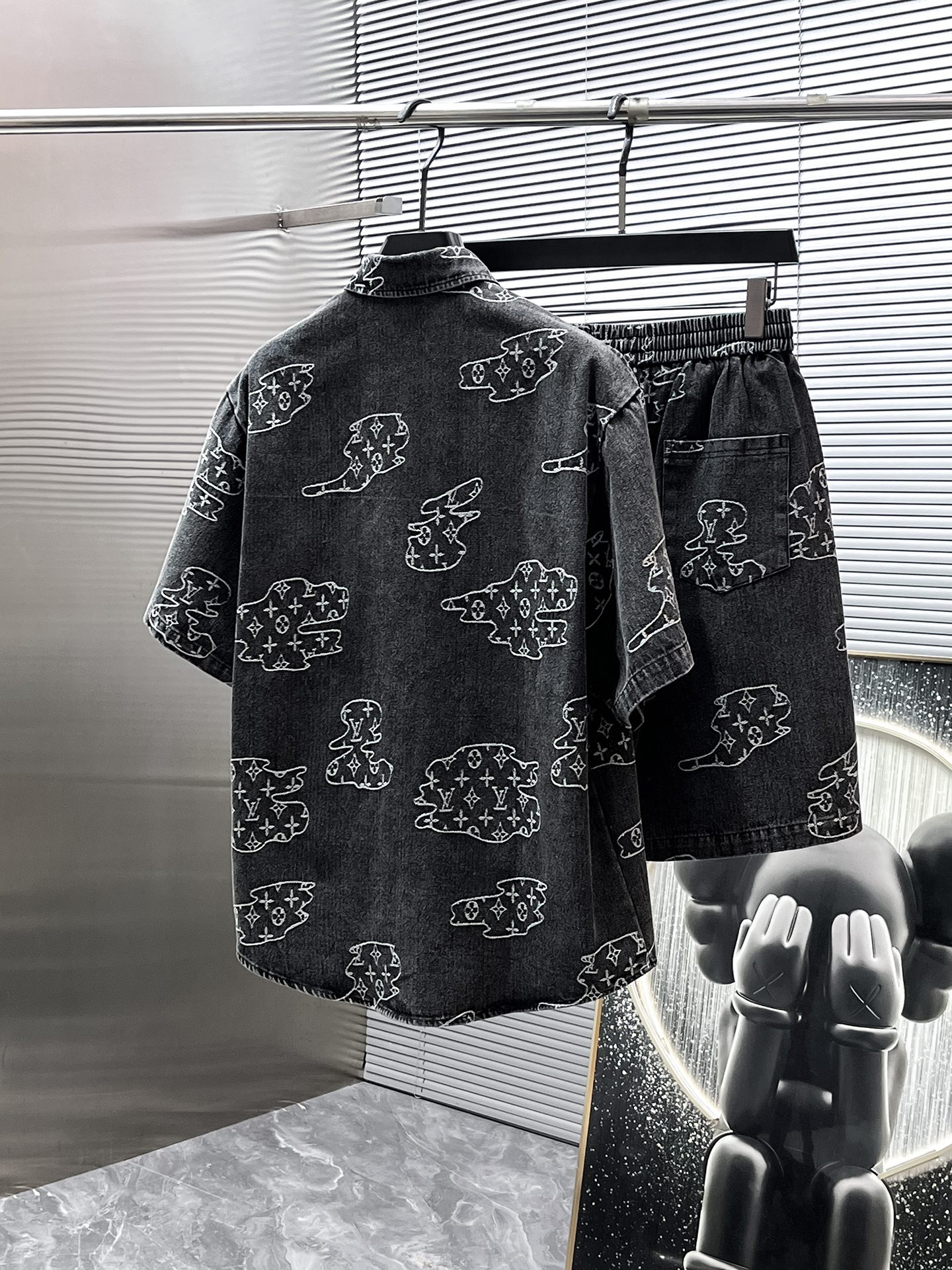 Louis Vuitton Haute Couture Haute Couture Ready-to-Wear Clothing Dress 2