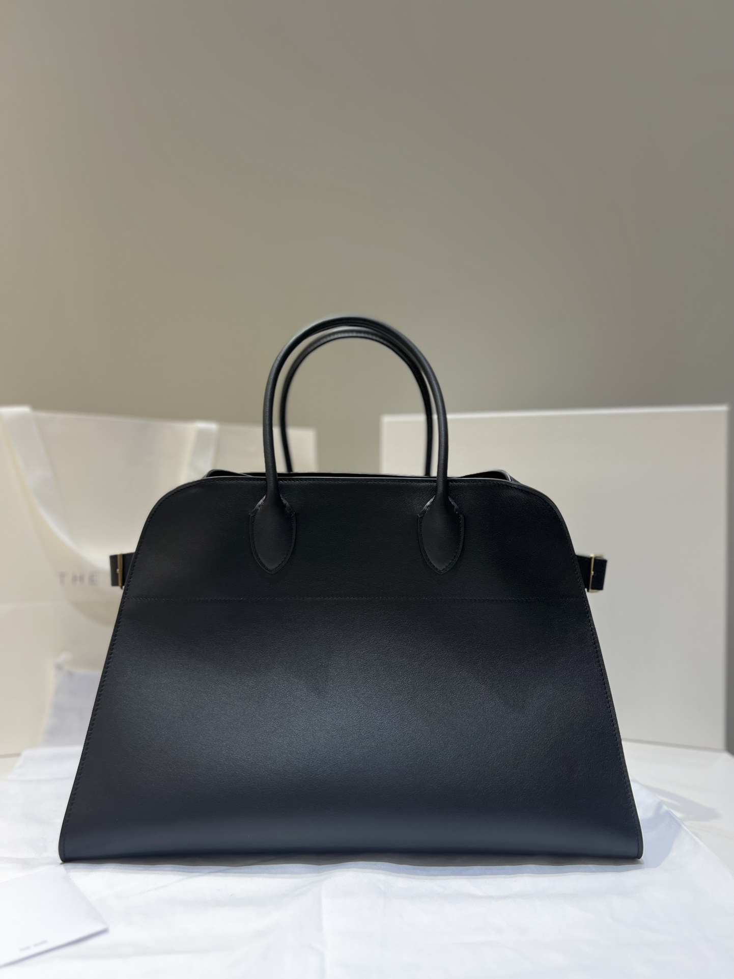THE ROW TR Margaux 15 Handbag Grainy Calfskin Trapezoid Side Strap