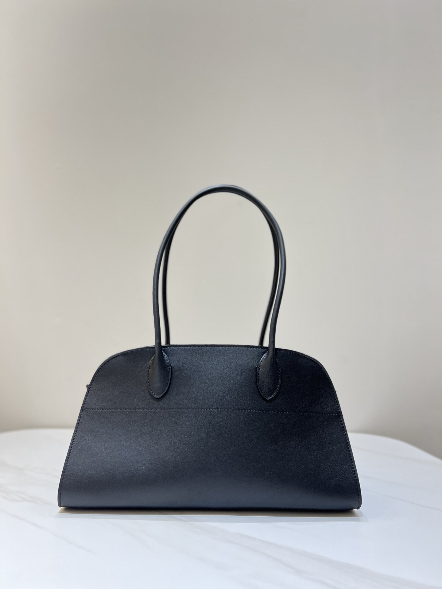 Margaux EW 小牛皮 长方形 手提肩背包