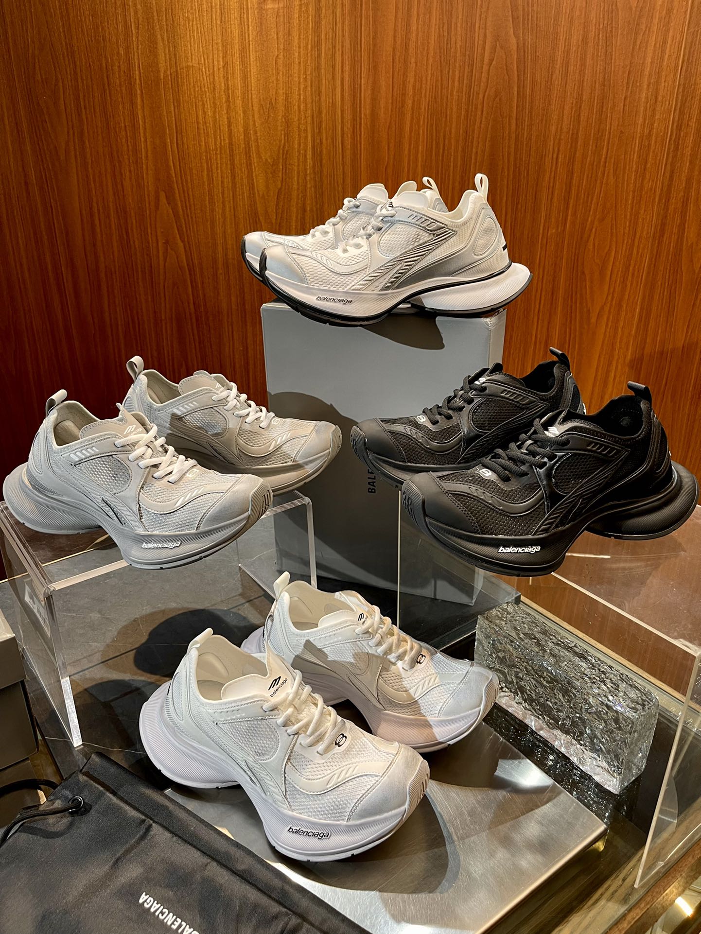 NO:350186,Collection Figure 42,19860909集合图 42,,Men's shoes