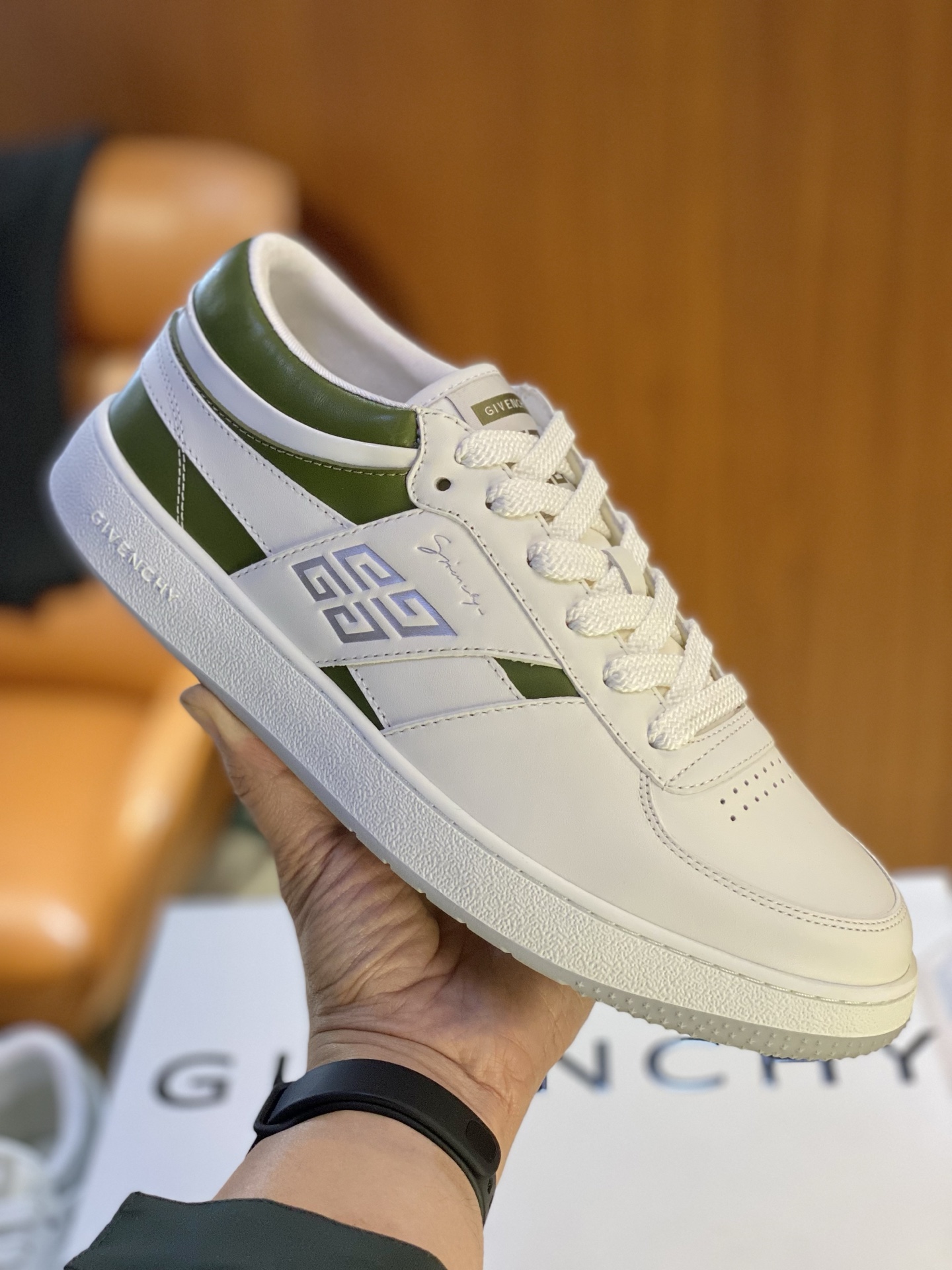 Givenchy G-Move Men's Sneakers: Stylish, Comfortable, and Classic Design 9 i1742622697239 2569 0 6