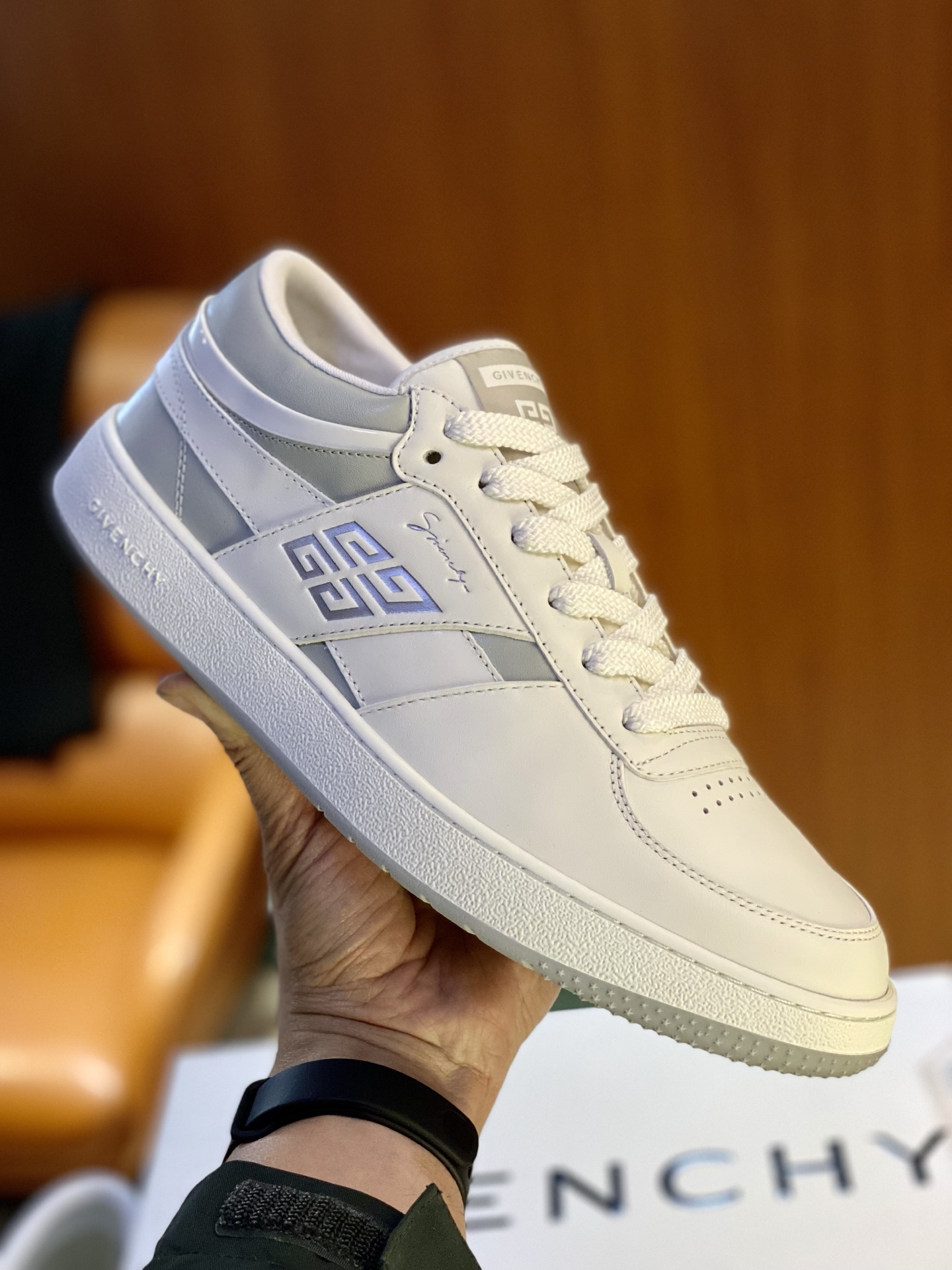 Givenchy G-Move Men's Sneakers: Stylish, Comfortable, and Classic Design 6 i1742622699304 6565 0 3