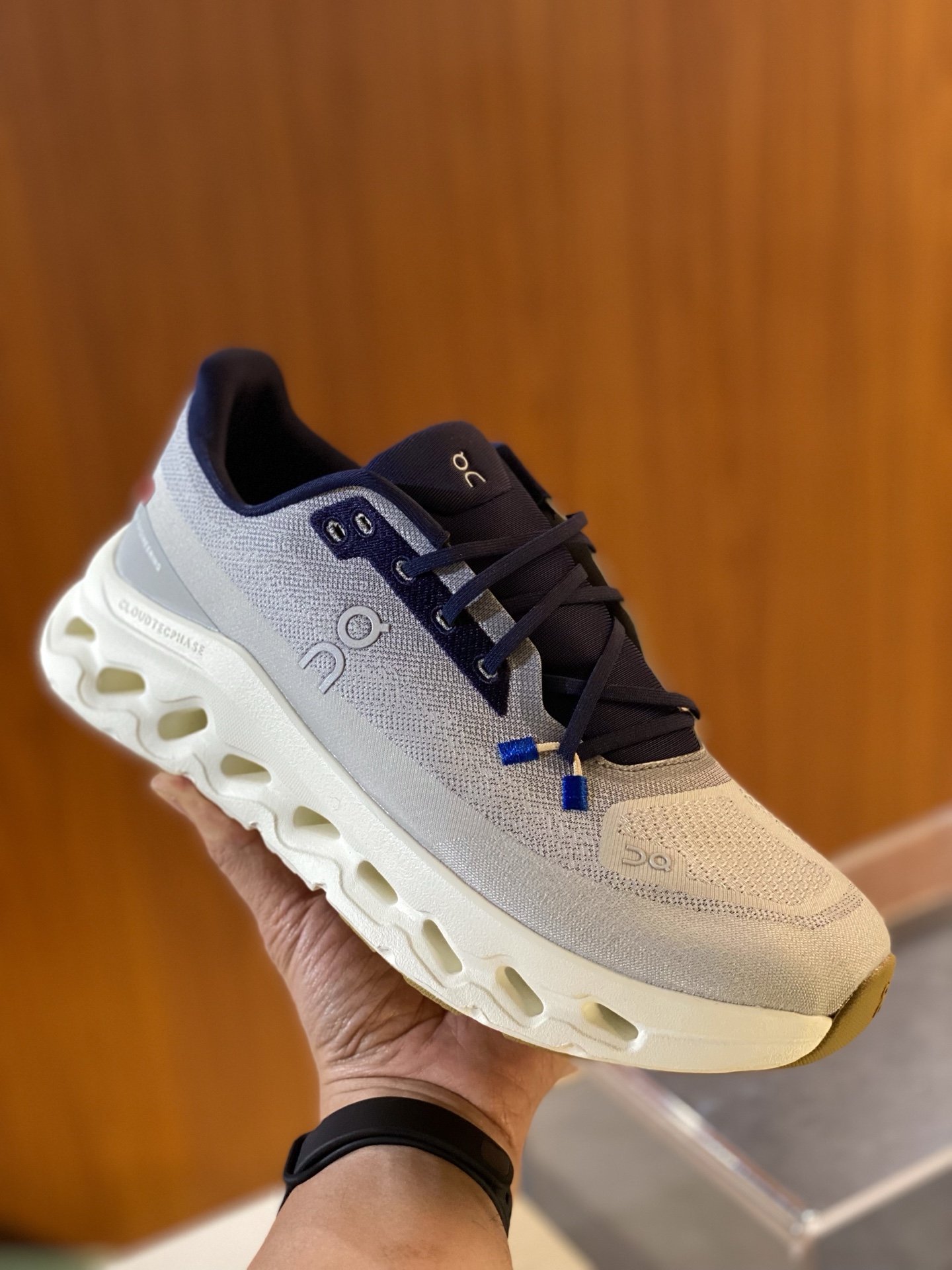 Loewe x On Cloudtilt Lightweight Breathable Running Shoes - Stylish & Comfortable 7 i1744019944626 4513 0 4