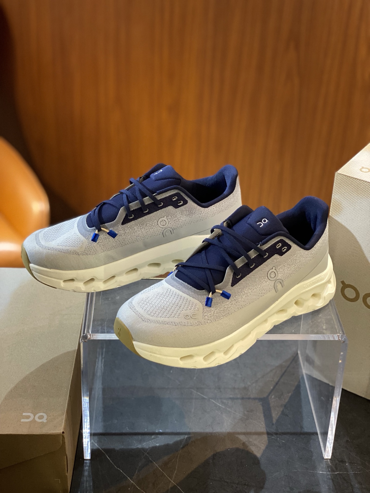 Loewe x On Cloudtilt Lightweight Breathable Running Shoes - Stylish & Comfortable 6 i1744019944790 9141 0 5