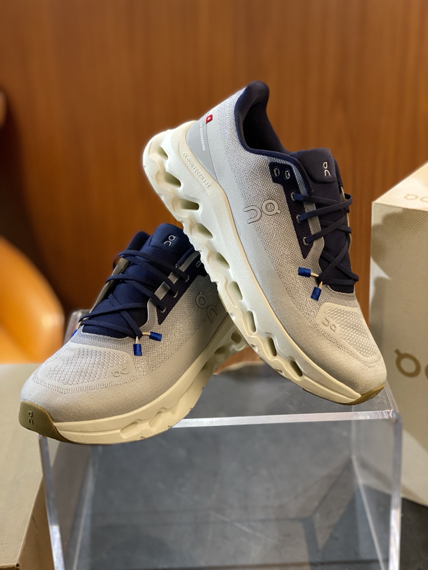 Loewe x On Cloudtilt Lightweight Breathable Running Shoes - Stylish & Comfortable 8 i1744019946302 9765 0 6