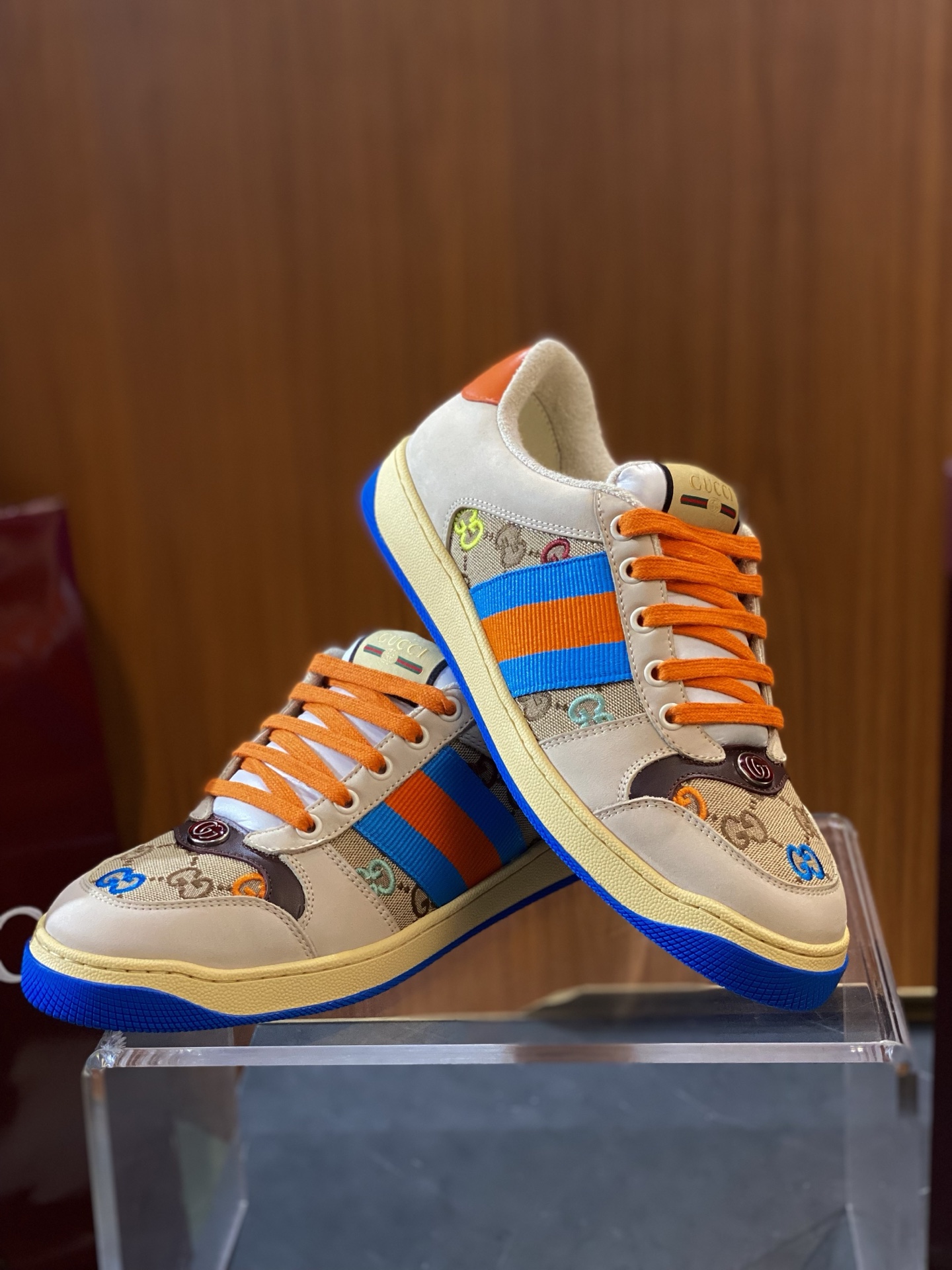 Gucci Screener Sneakers in Multicolor Canvas with Striped Web Detail 5 i1749732165362 8772 0 5