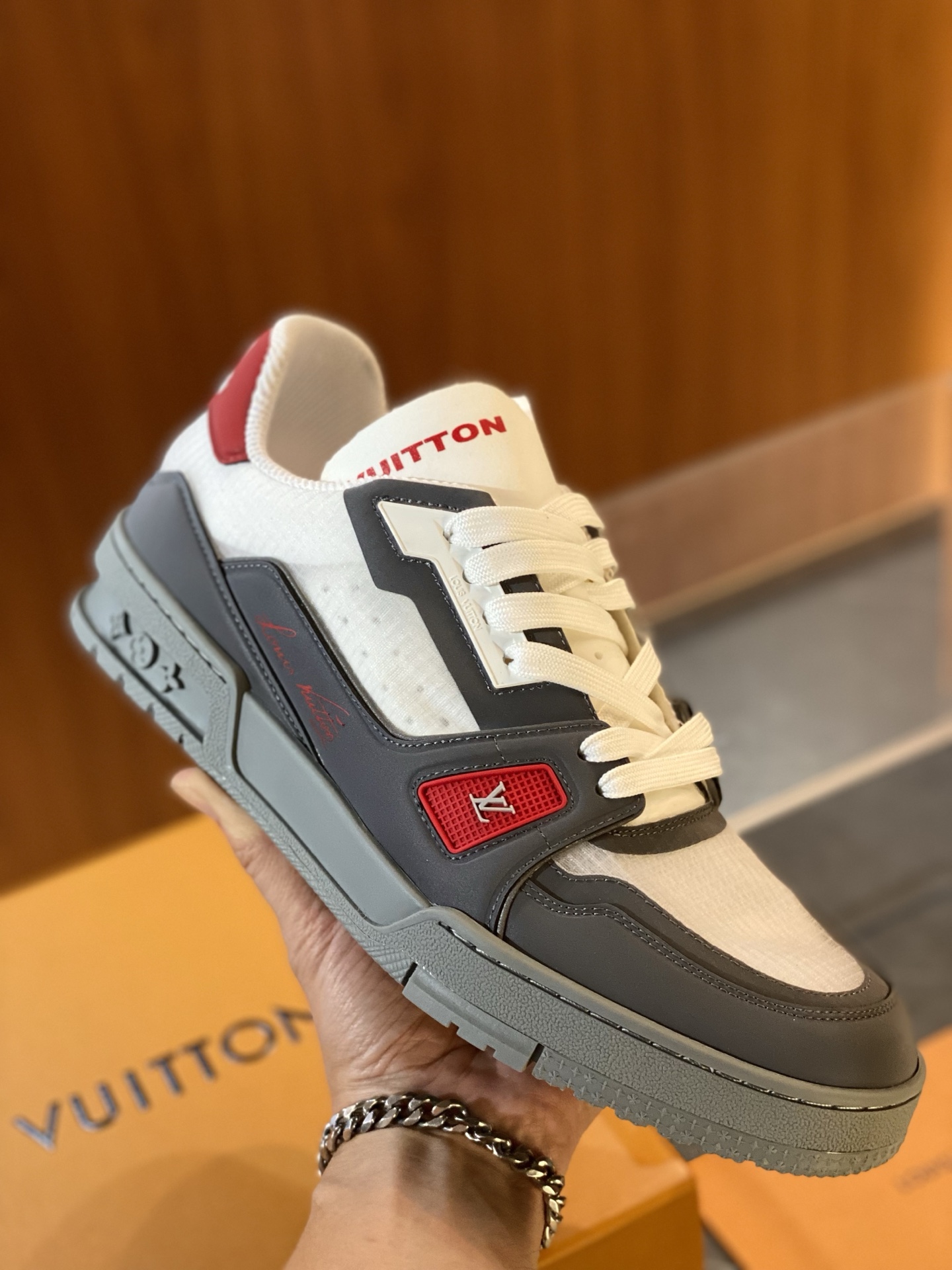 Louis Vuitton Trainer Sneaker: Retro Style, Techno Fabric, Superior Comfort 6 i1749734599484 8658 0 1
