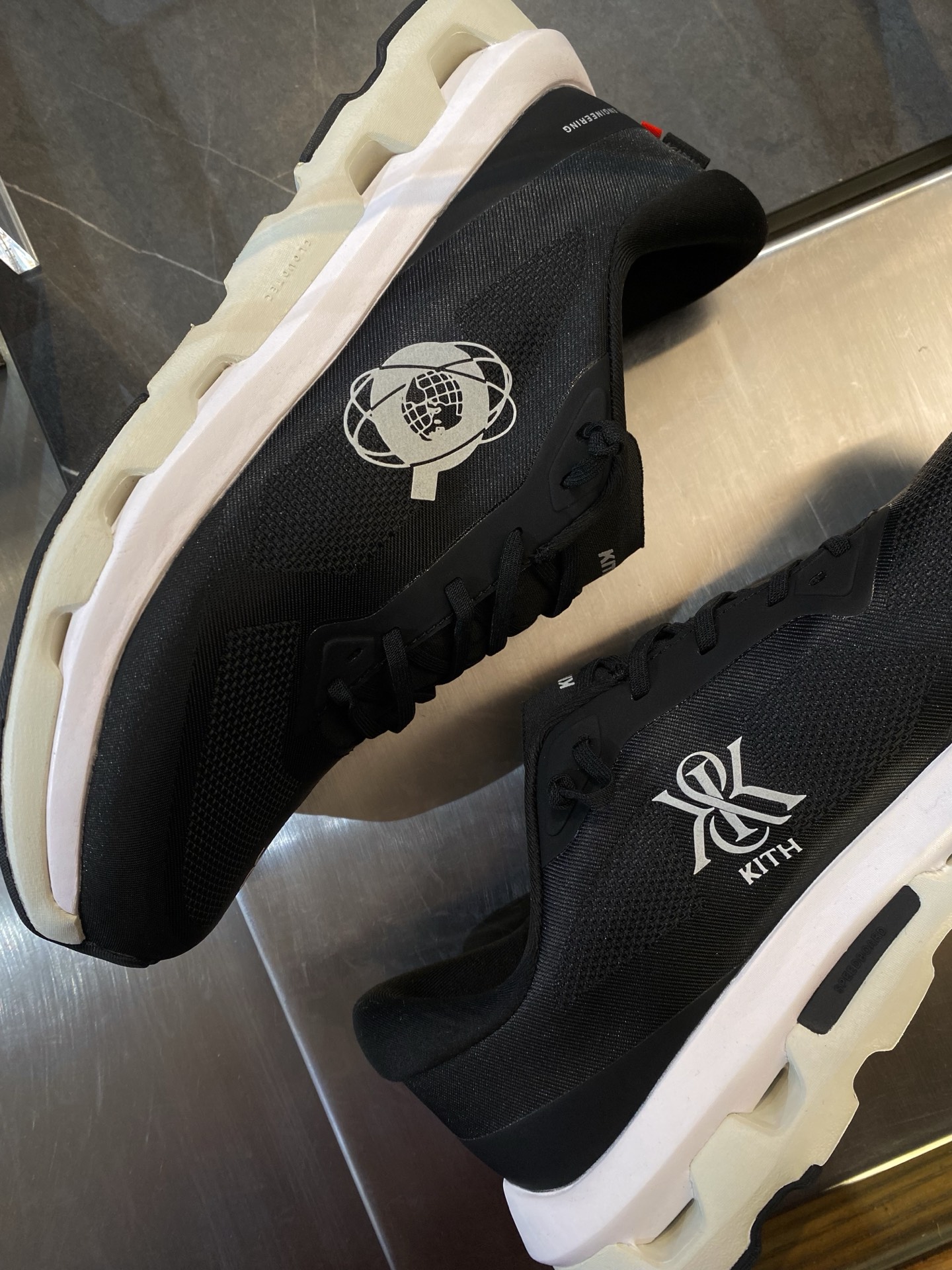 Loewe x On Cloudtilt Lightweight Running Shoes - Breathable & Comfortable 10 i1750340609265 1400 0 8
