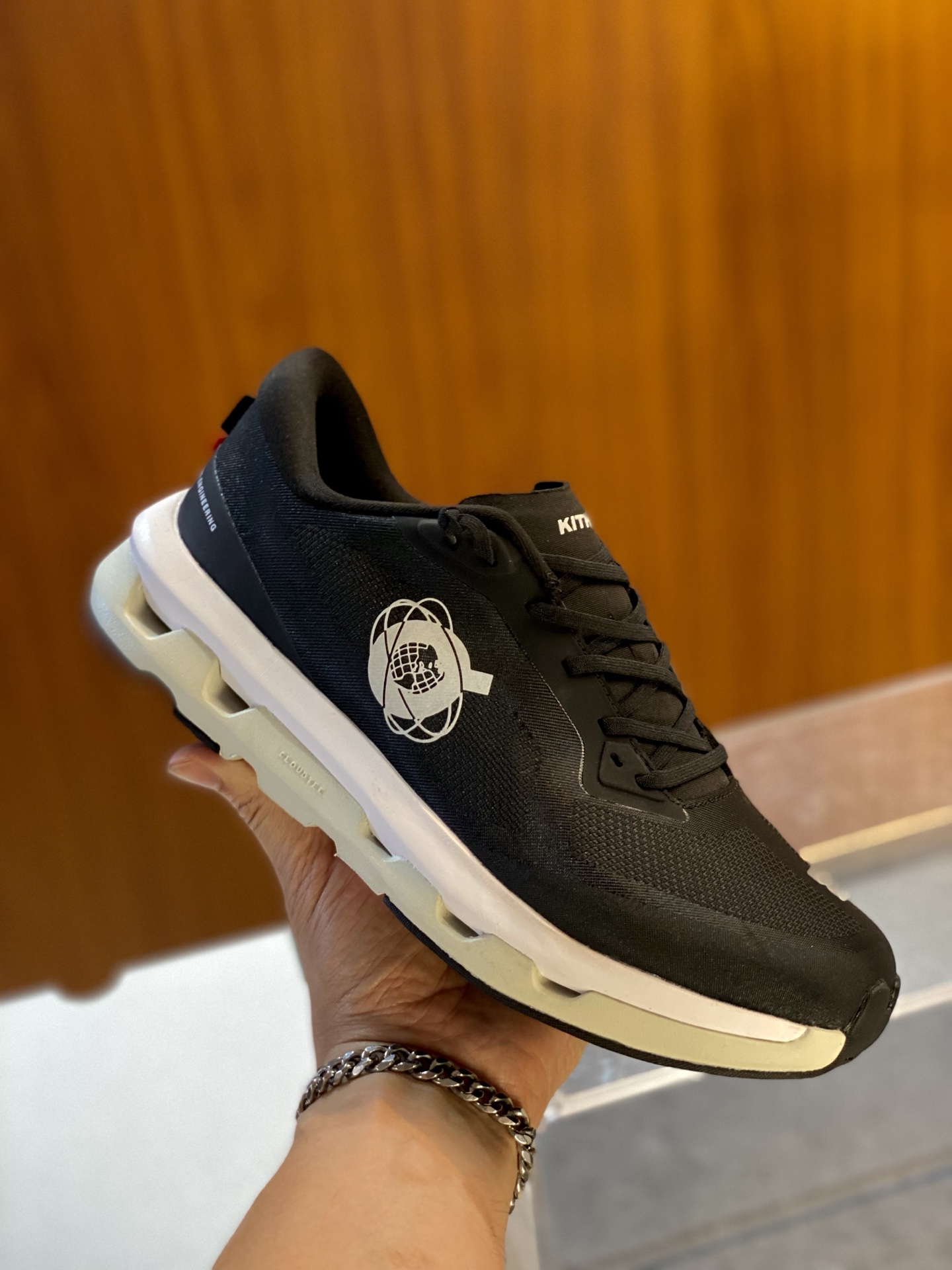 Loewe x On Cloudtilt Lightweight Running Shoes - Breathable & Comfortable 7 i1750340609306 563 0 0