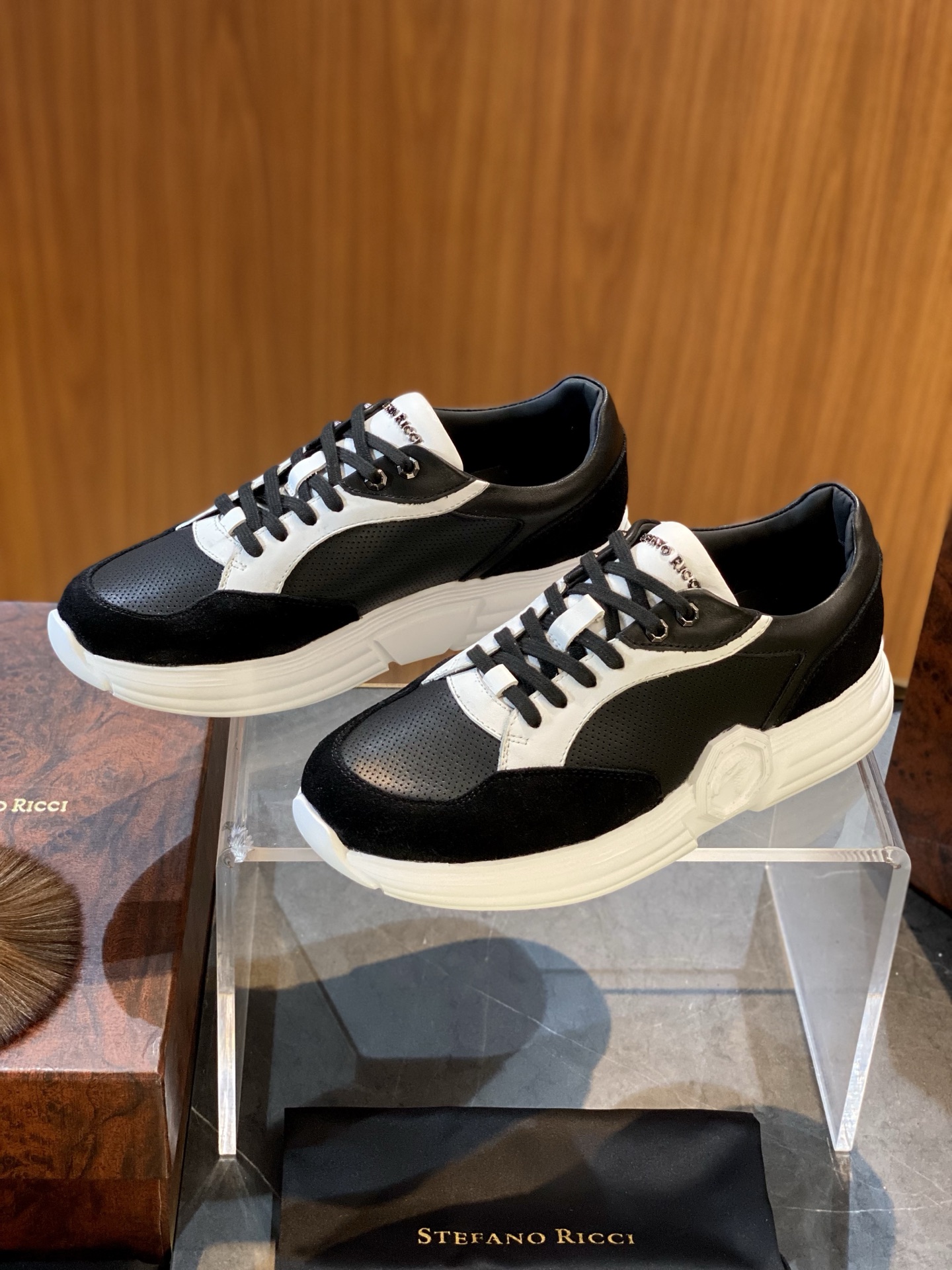 Stefano Ricci Sneakers Zwart/Wit Leer en Suède - Moderne Elegance