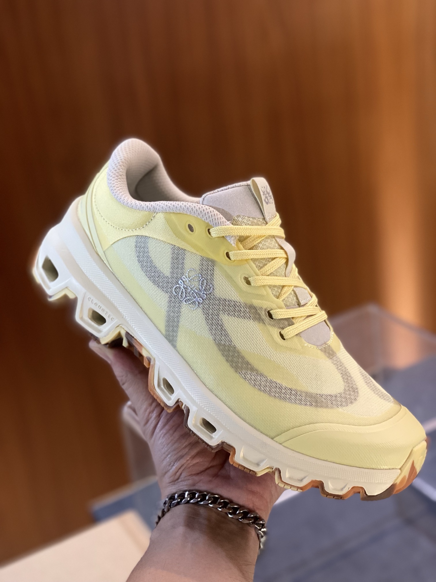 Loewe x On Cloudtilt Sneakers Limited Edition - Lightweight & Comfortable 3 i1753282556183 2090 0 4