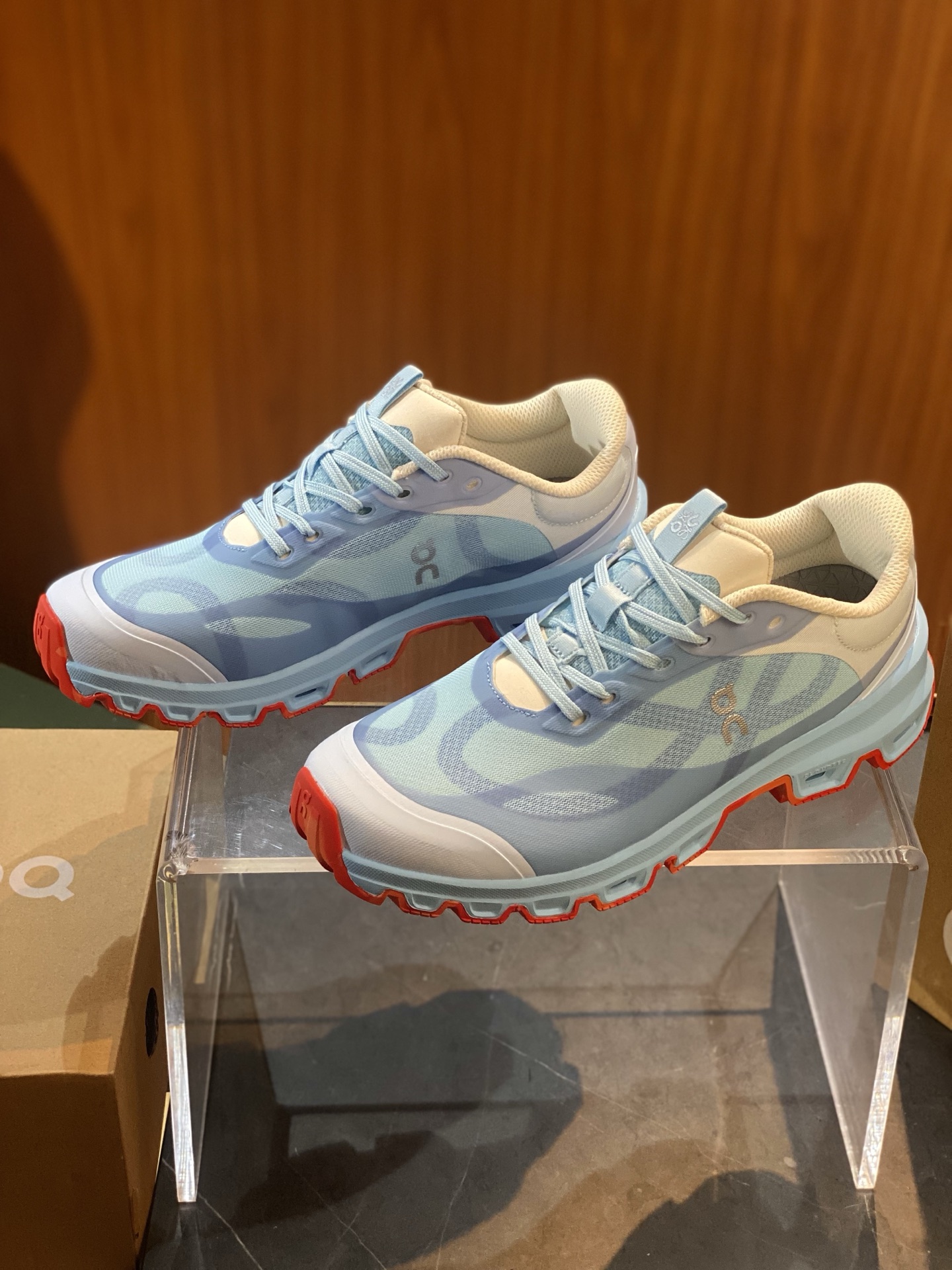 Loewe x On Cloudtilt Running Shoes Limited Edition - Lightweight & Comfortable 2 i1753282961465 5970 0 2