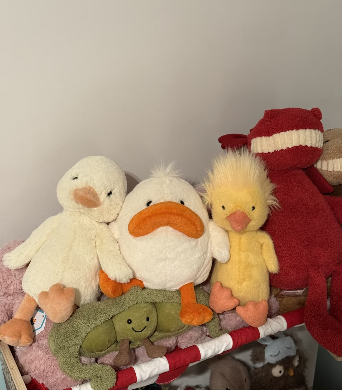 NO:809827,It has a sense of atmosphere when placed at home or on the desk ~ It is filled with particles and can be placed stably. Jellycat doll is a trendy department store19860909放家里放办公桌上都很有氛围感捏~有粒子填充,能放稳,Jellycat公仔潮品百货,accessory