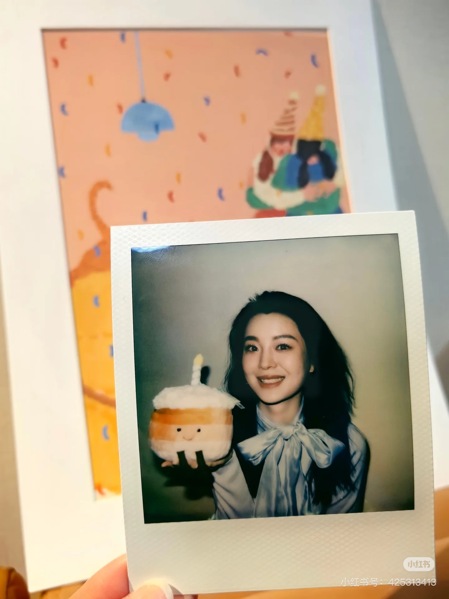 NO:809592,Jellycat's new model, limited edition orange cake for the 25th anniversary! Fresh orange flavor, reminds me of orange soda when I see it, bright color, soft touch, rich embroidery embellishment. Jellycat doll for trendy department store19860909jellycat新款,25周年限定橙子蛋糕! 清新的橙子口味,看到就想到橙子汽水哈哈,明媚配色,柔软触感,刺绣丰富点缀.,潮品百货Jellycat公仔,accessory
