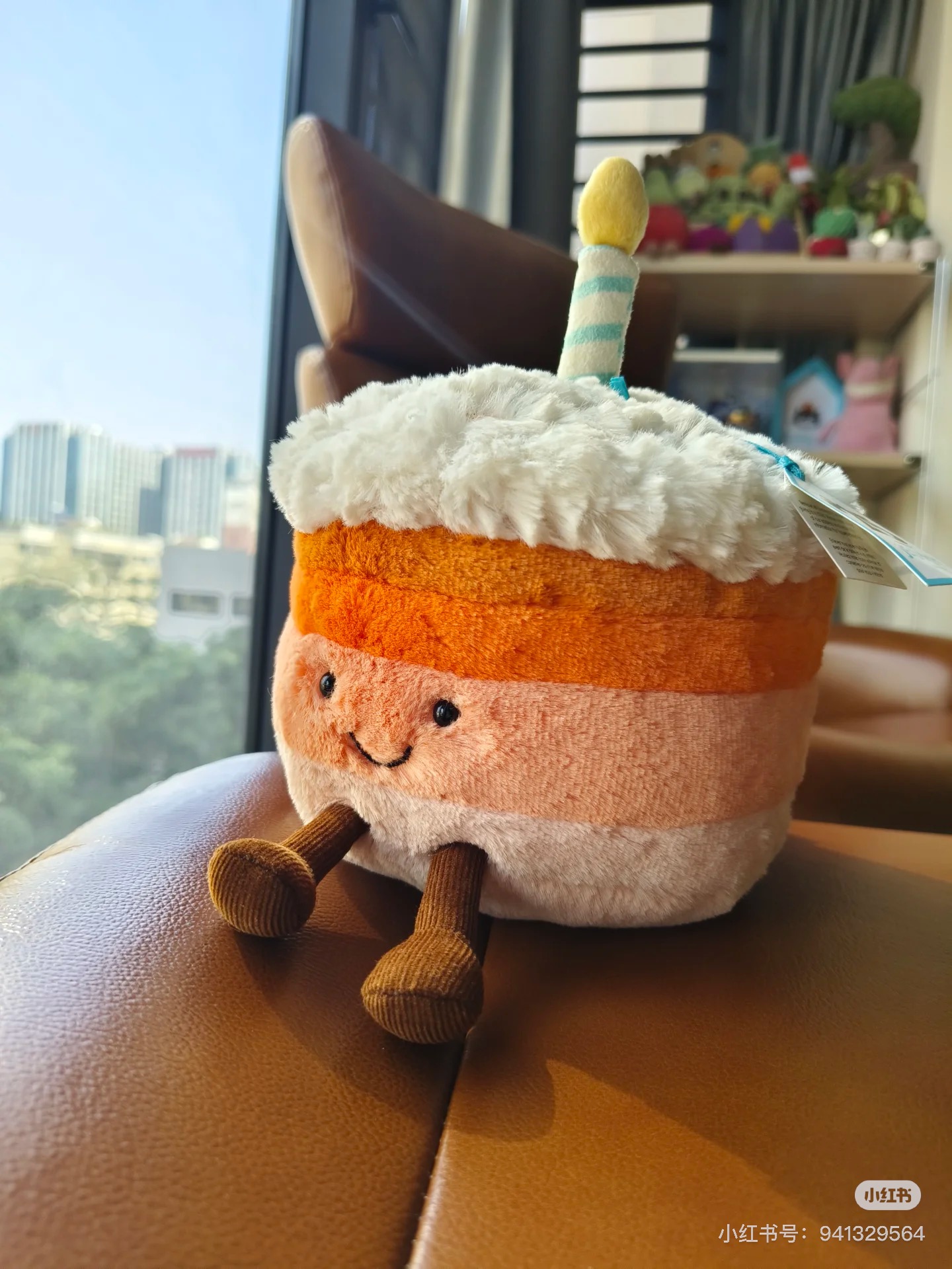 NO:809569,More pamine is in line with the girl's heart, and it is a very sense gift for a friend's birthday!  , trendy department store Jellycat doll19860909更多巴胺符合少女心,很有sense的送朋友生日礼物啊！,潮品百货Jellycat公仔,accessory