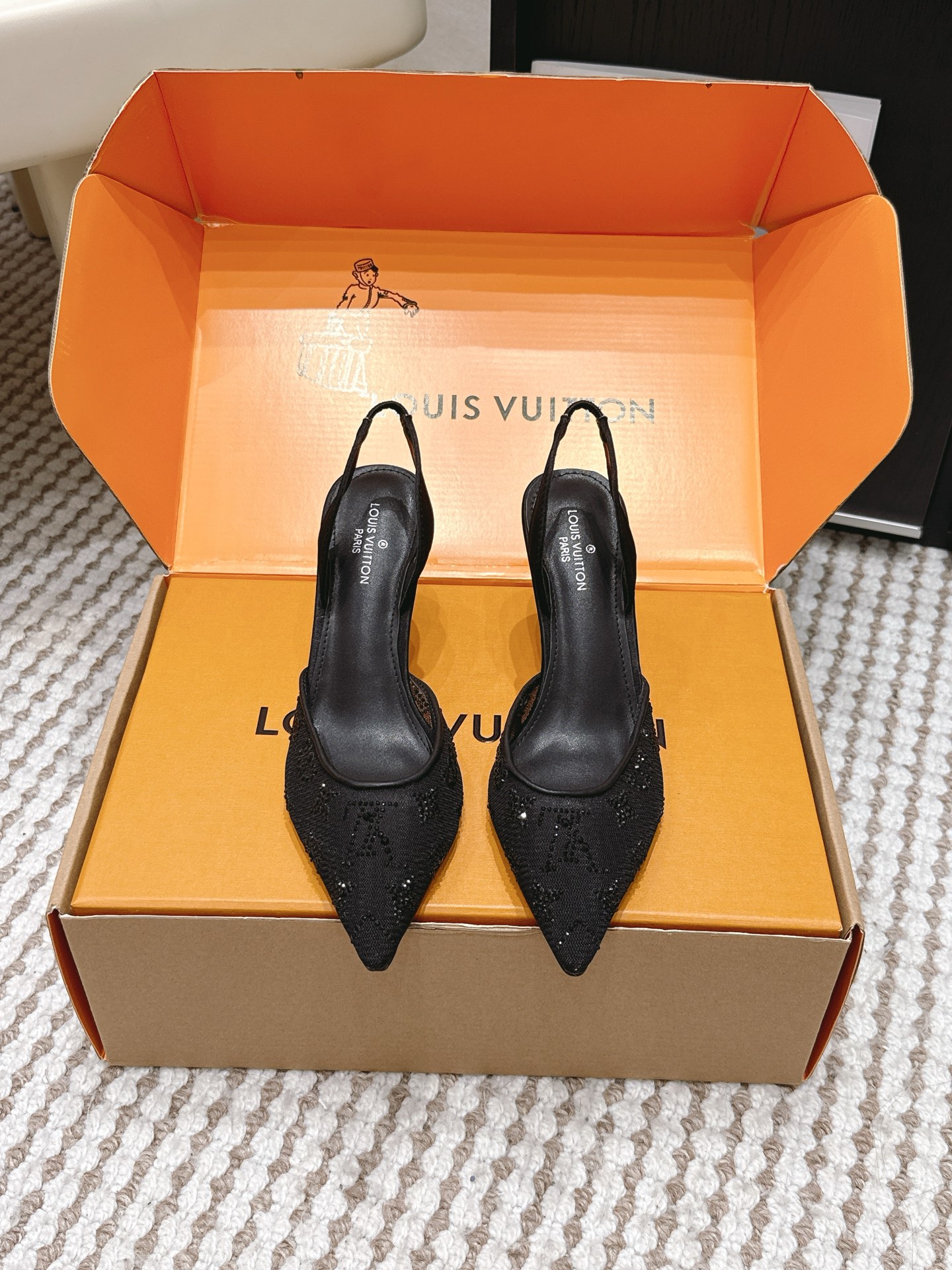 LV Style Leather Women's Shoes Lookbook Reference image 1