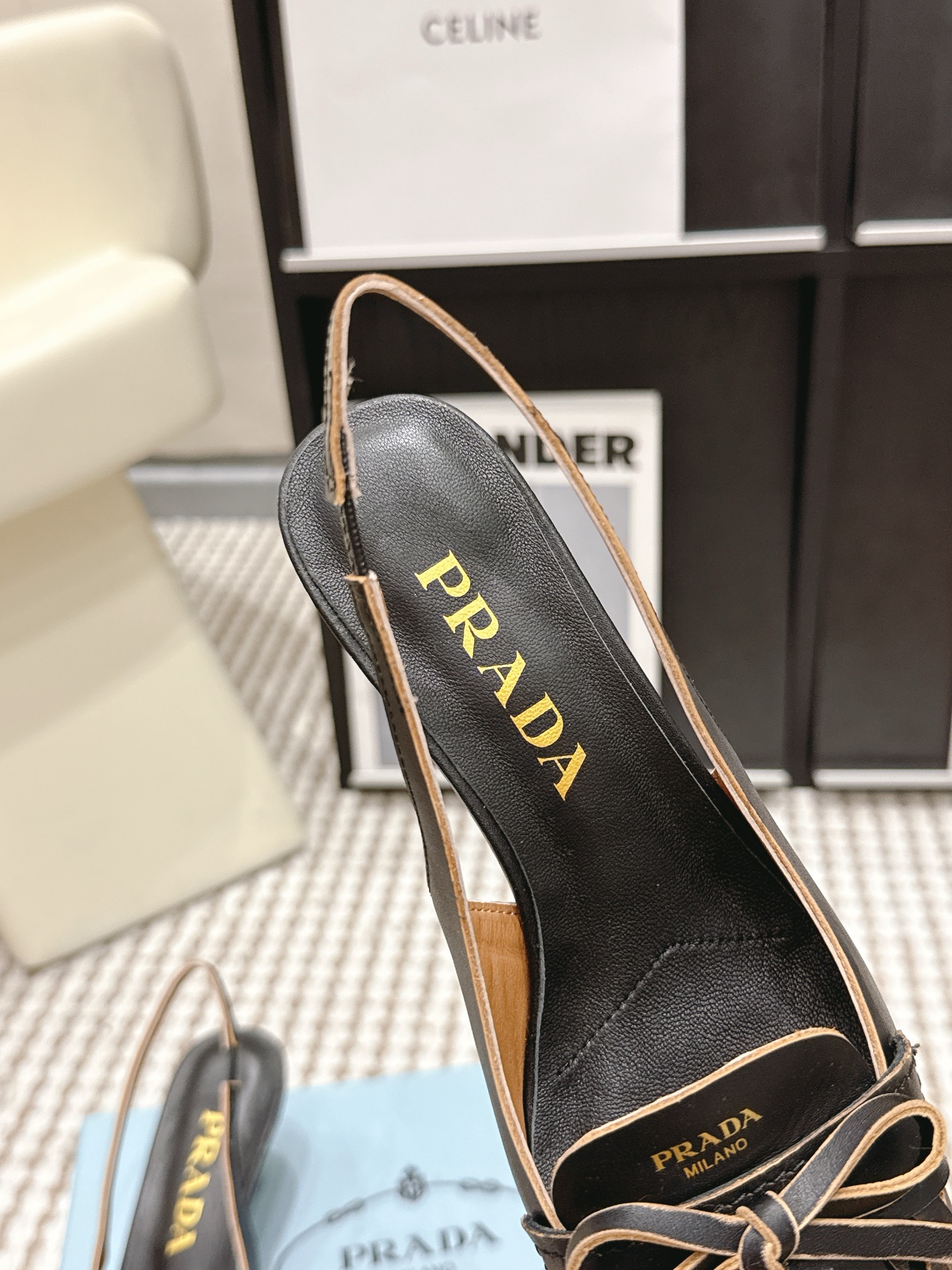 Prada Style Black Leather Women's Shoes style reference detail image 6 from source 784881
