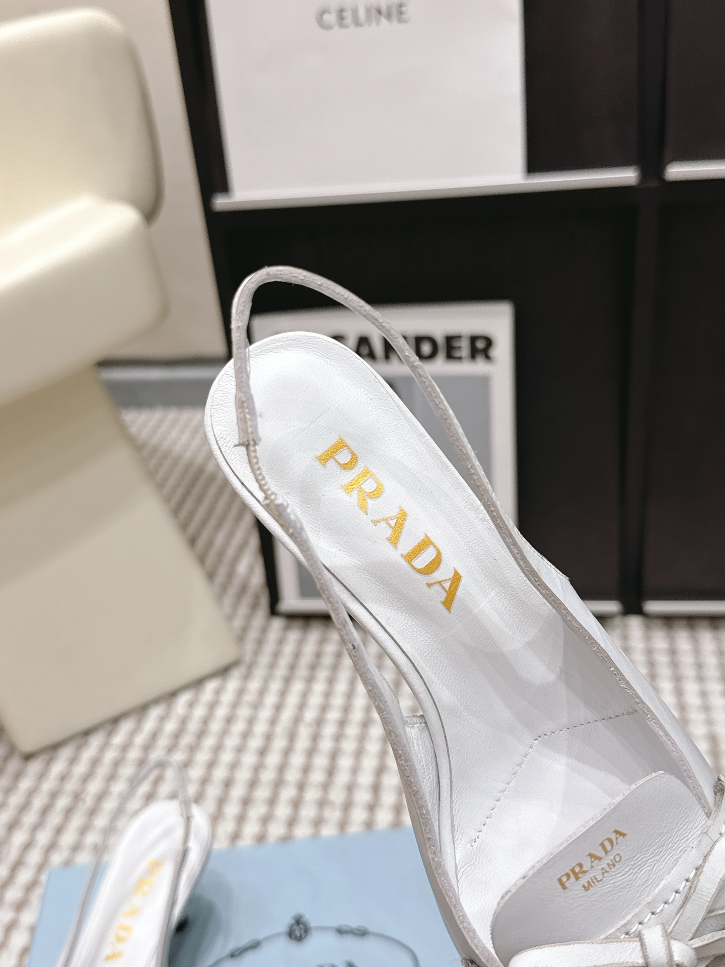 Prada Style Black Leather Women's Shoes style reference detail image 6 from source 784882