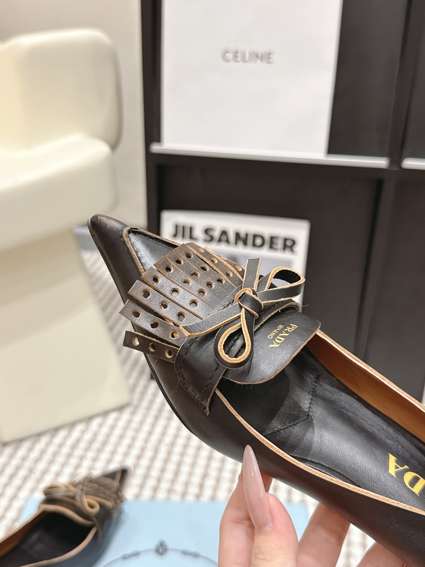 Prada Style Black Leather Women's Shoes style reference detail image 7 from source 784884