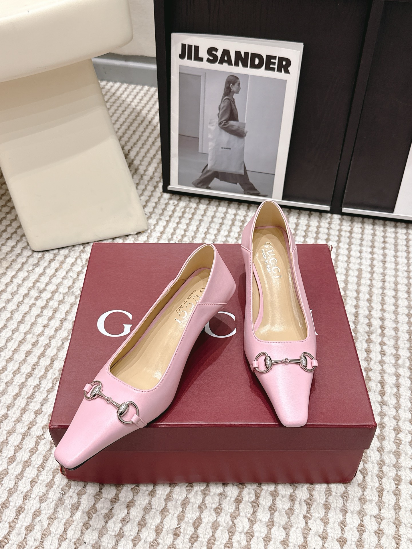 Gucci Style Leather Women's Shoes style reference detail image 4 from source 784637