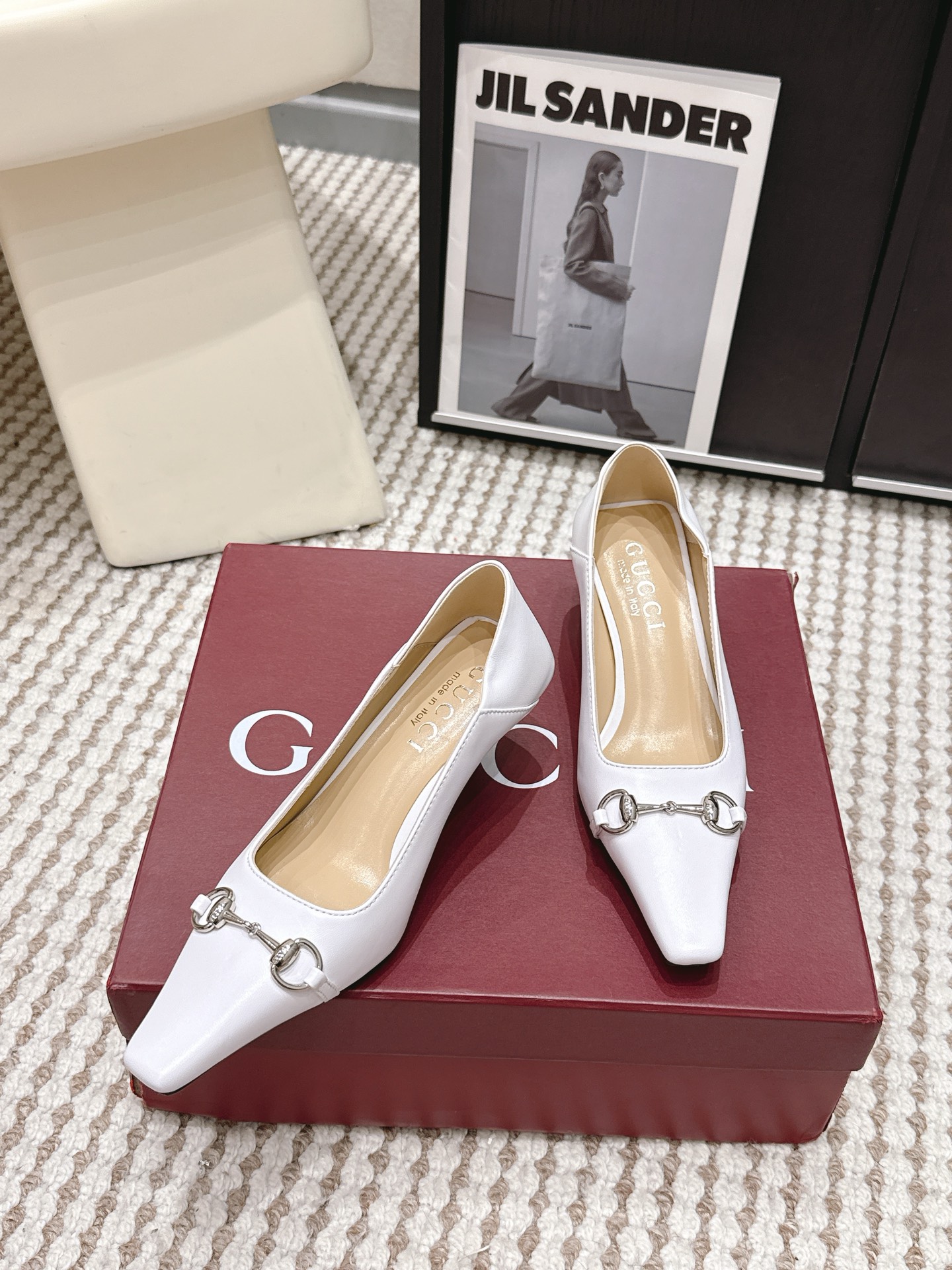 Gucci Style Leather Women's Shoes style reference detail image 4 from source 784639