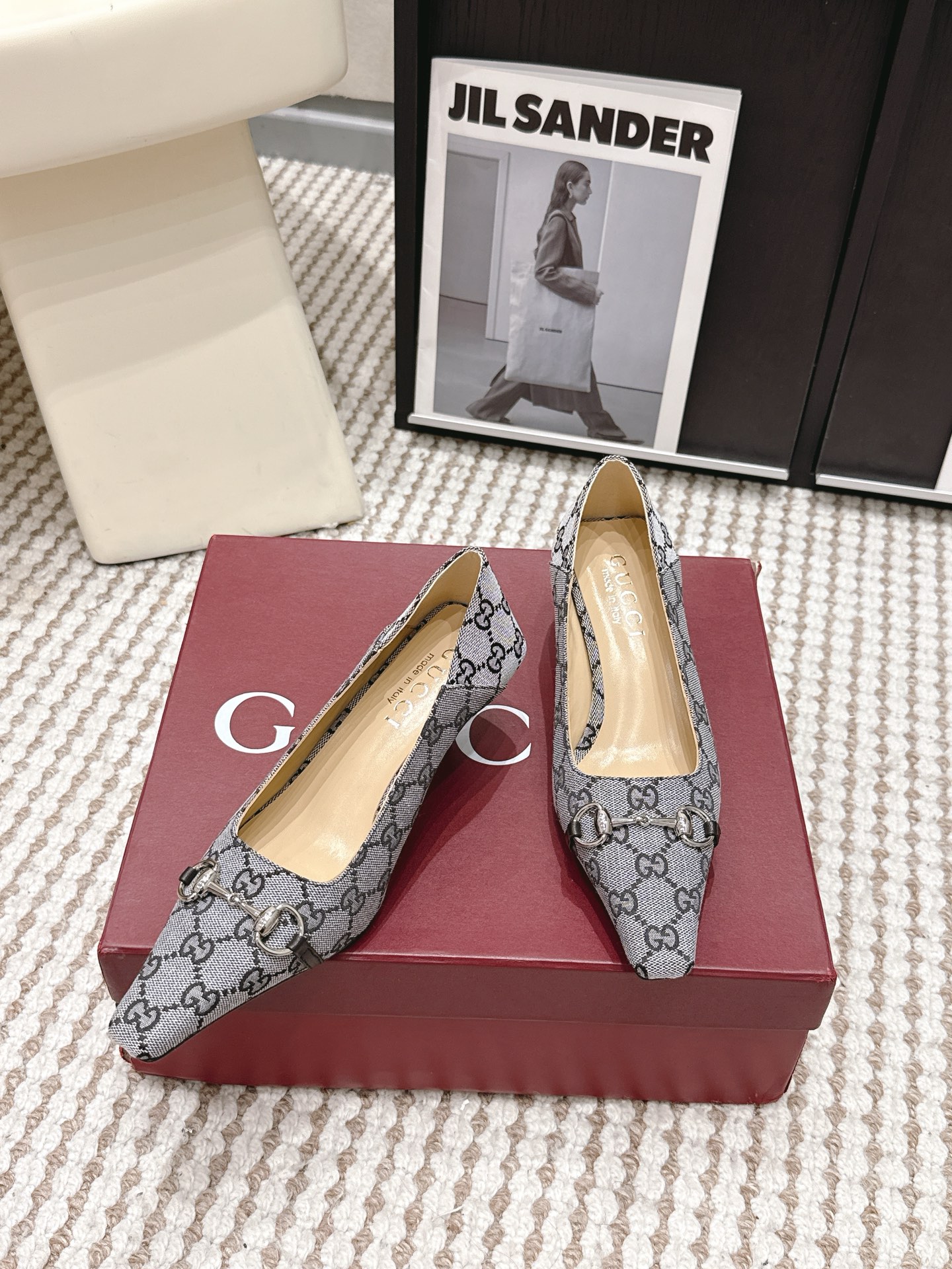 Gucci Style Leather Women's Shoes style reference detail image 4 from source 784641