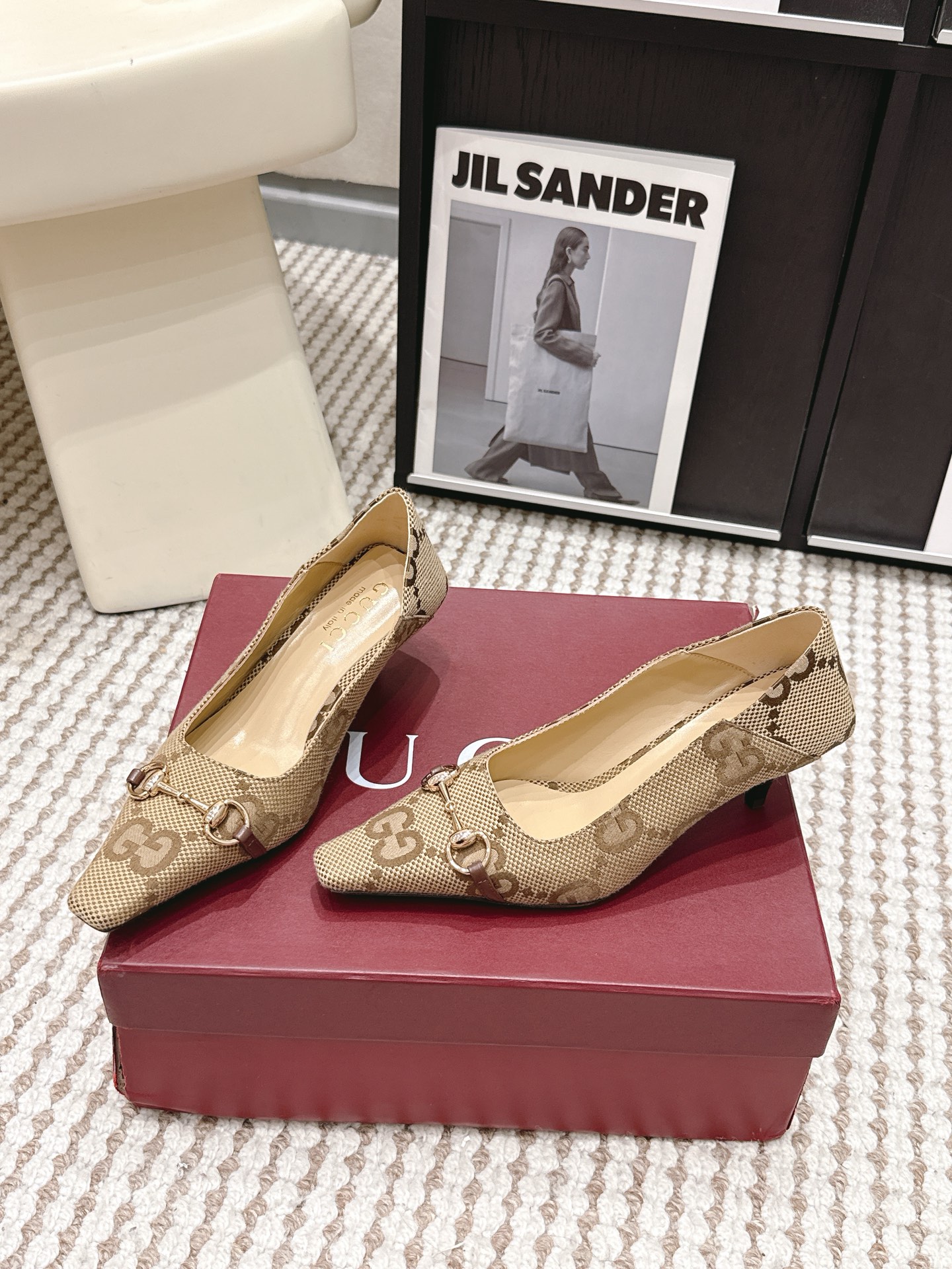 Gucci Style Leather Women's Shoes style reference detail image 3 from source 784642