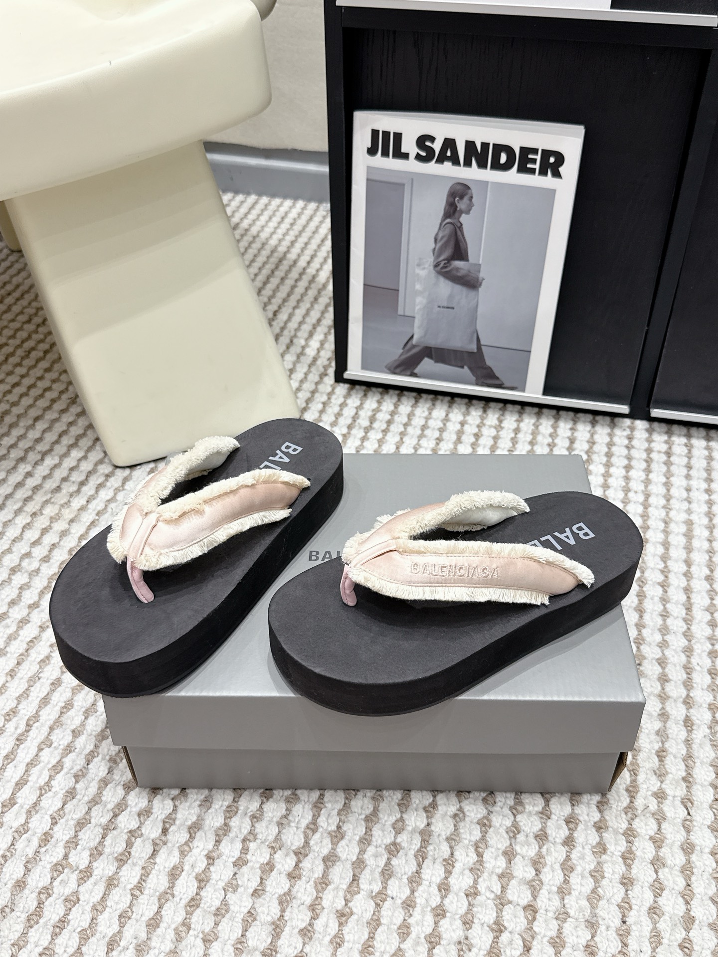 Платформенные шлёпанцы Balenciaga