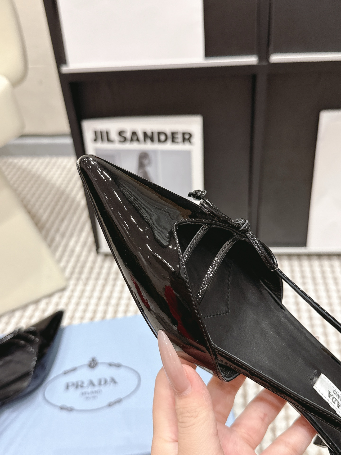 Prada Style Leather Women's Shoes style reference detail image 8 from source 784896