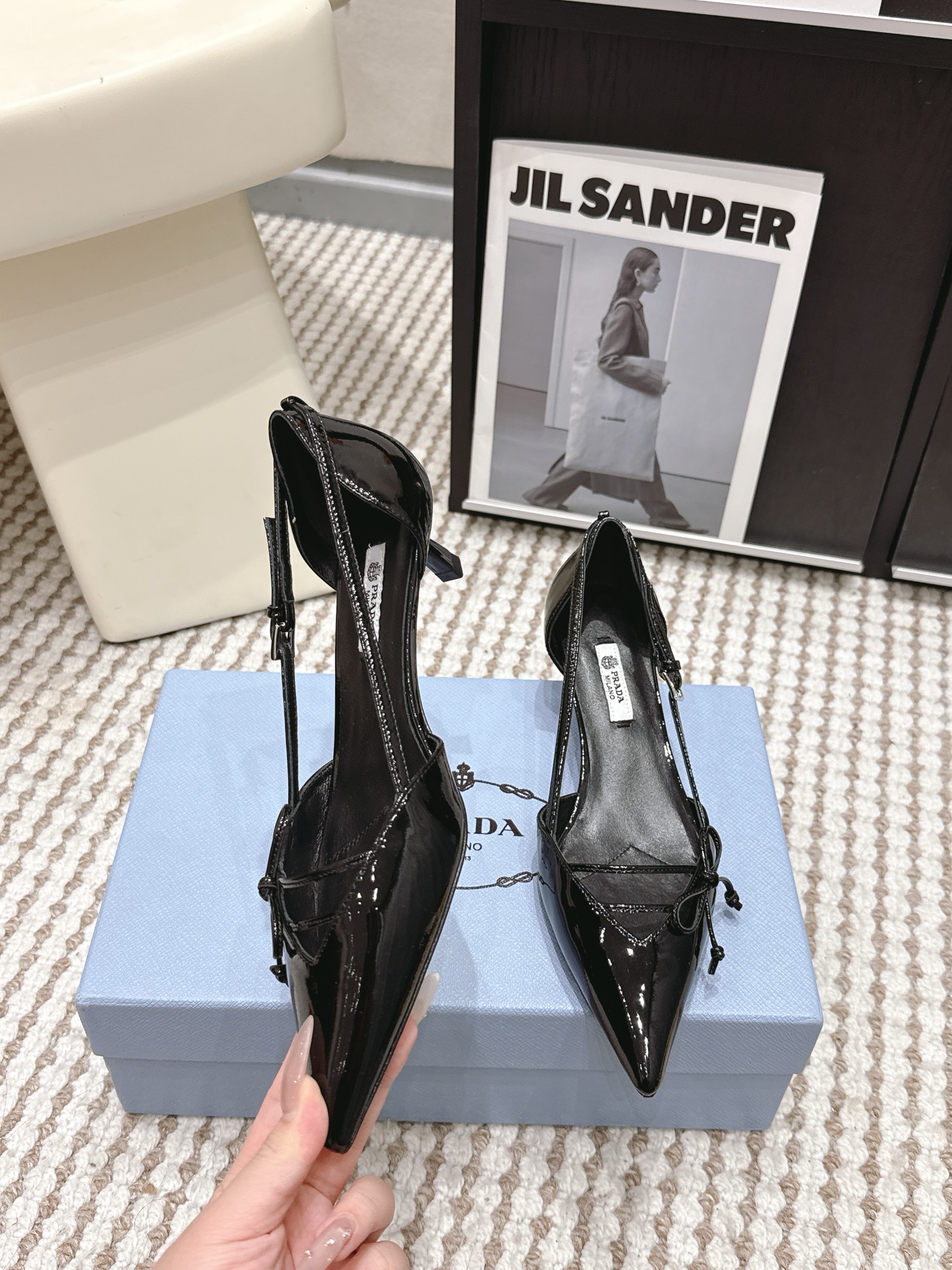 Prada Style Leather Women's Shoes style reference detail image 5 from source 784896