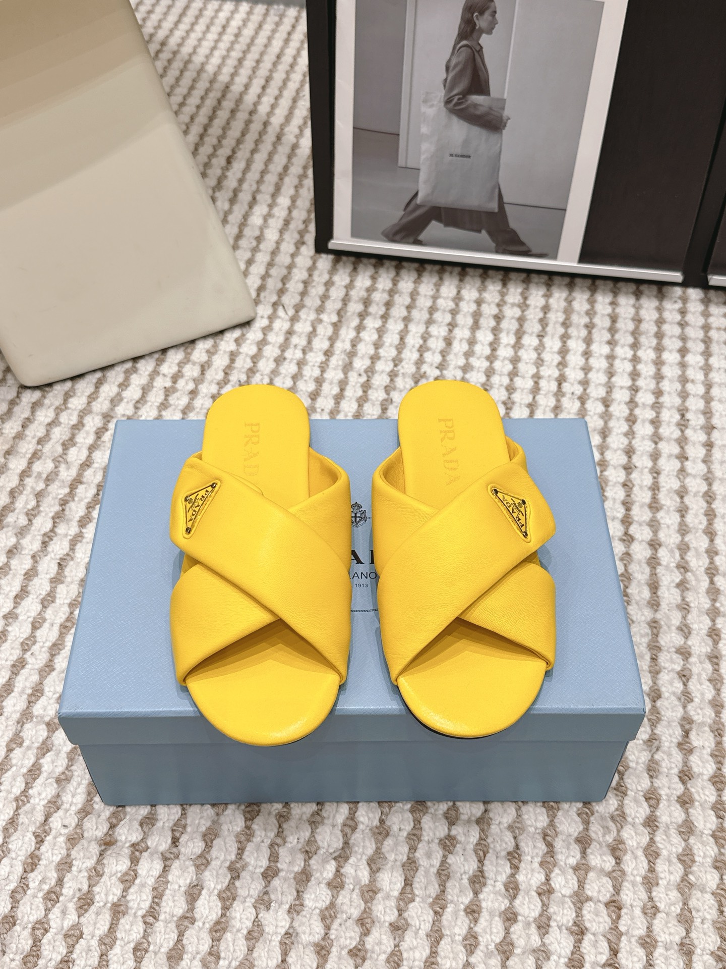 Prada Style Leather Women's Shoes style reference detail image 1 from source 784898