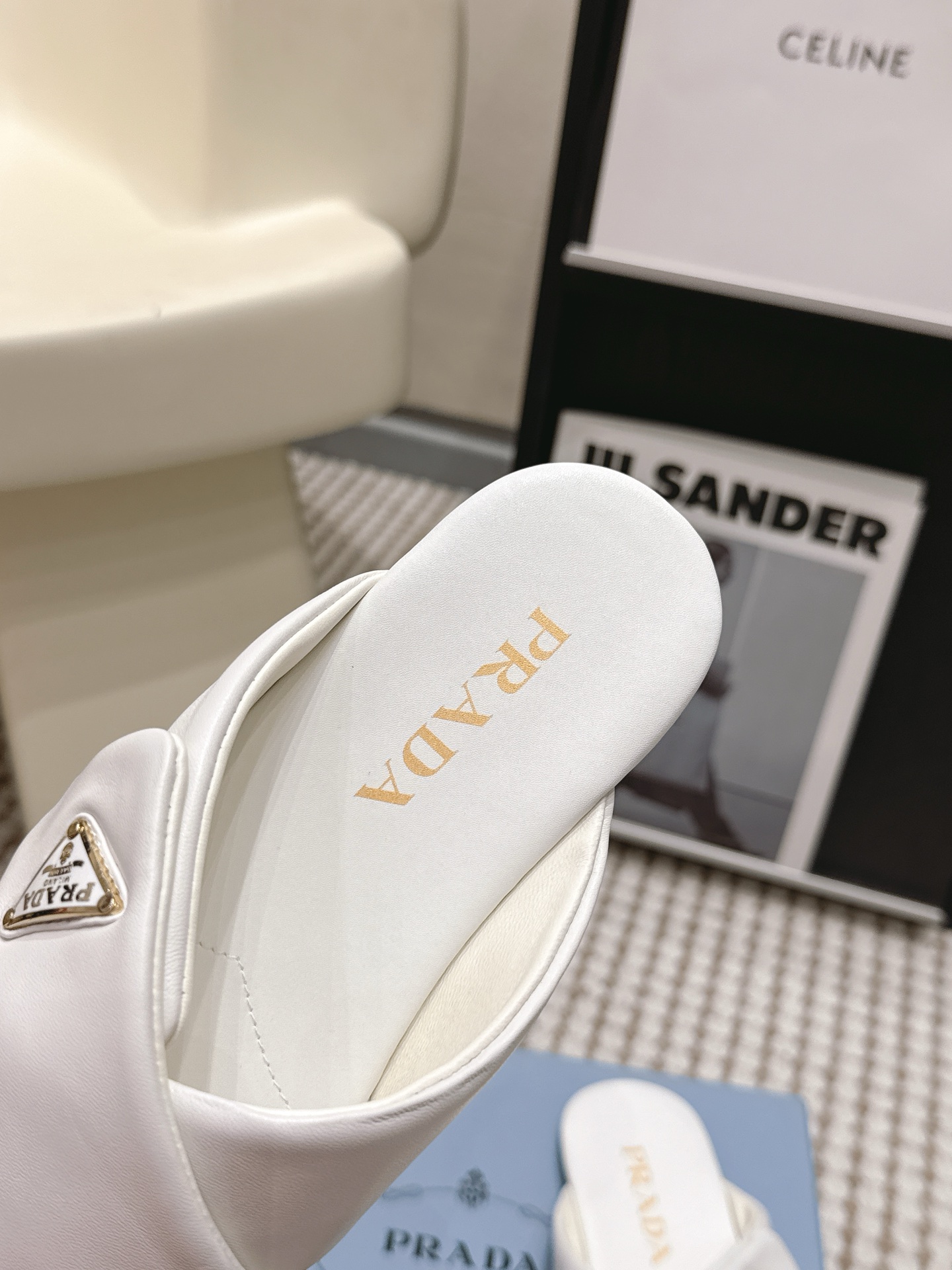 Prada Style Leather Women's Shoes style reference detail image 6 from source 784899
