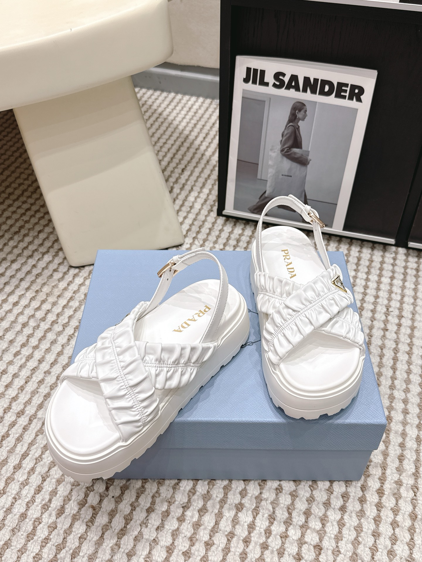 Prada Style Leather Women's Shoes style reference detail image 4 from source 784890