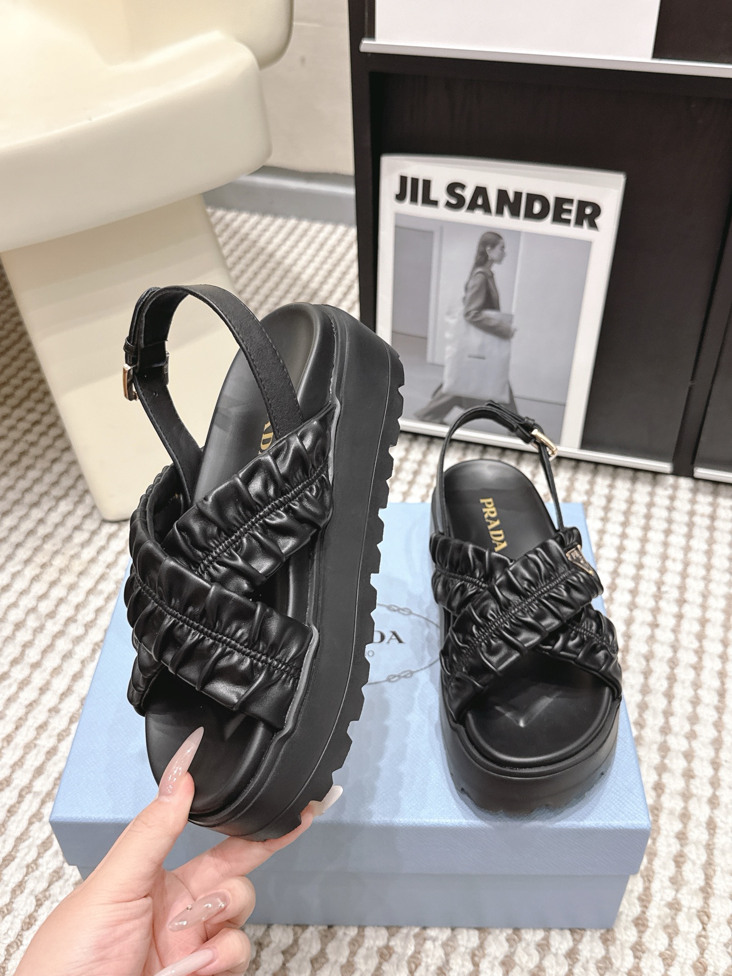 Prada Style Leather Women's Shoes style reference detail image 5 from source 784891